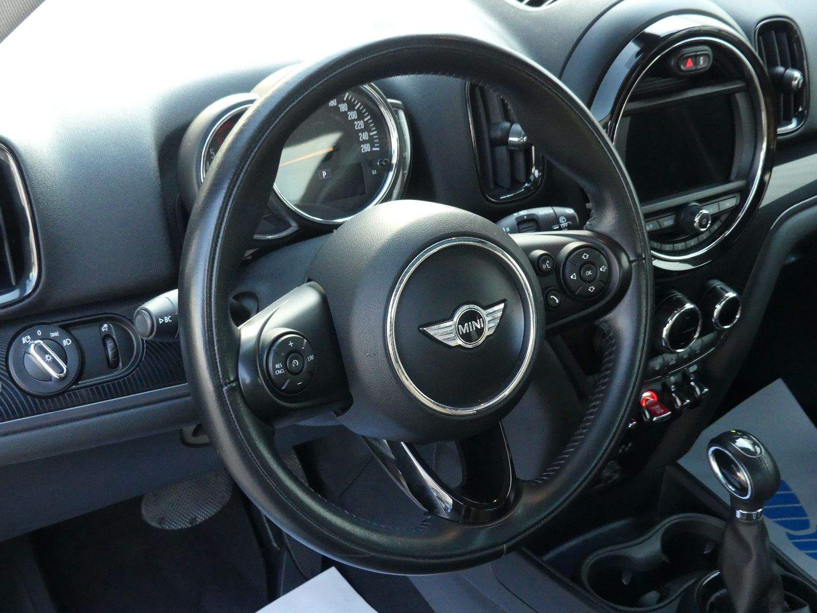 MINI Countryman Cooper All4 Leder Autom Pano PDC Navi