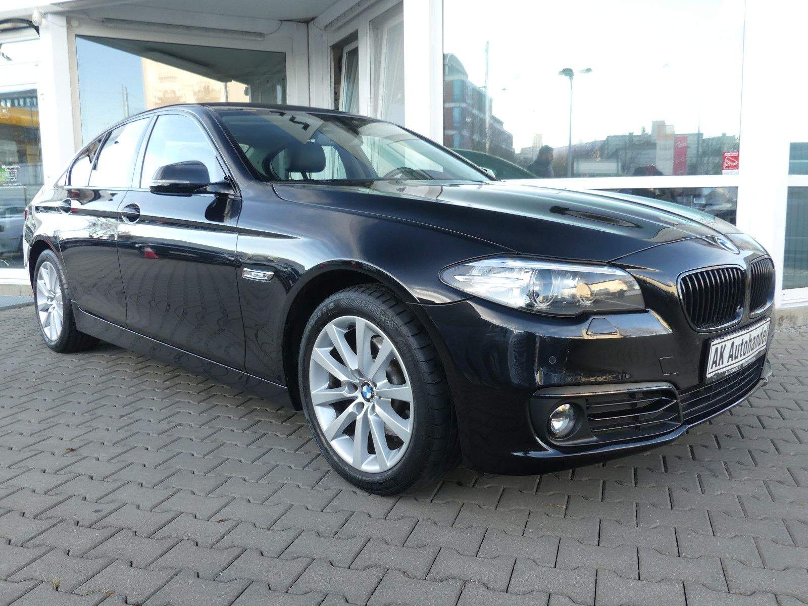 BMW 520D xDrive Modern Line Bi-Xenon Leder PDC Navi