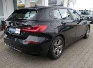 BMW 118i Advantage LED PDC AHK Navi CarPlay Android