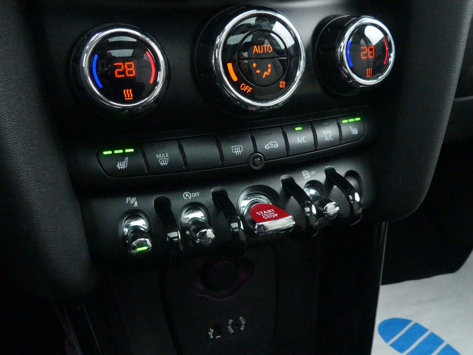 MINI Cooper S 5-Trg Aut. LED Navi-Prof Leder Panorama