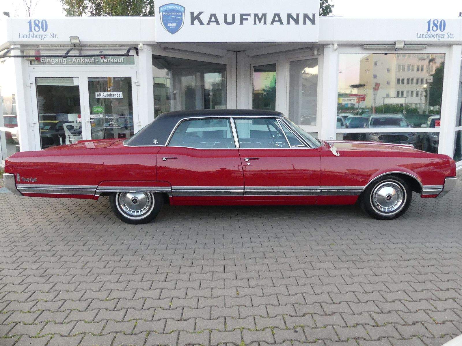 OLDSMOBILE 98 Ninety Eight Luxury Sedan Matching Numbers