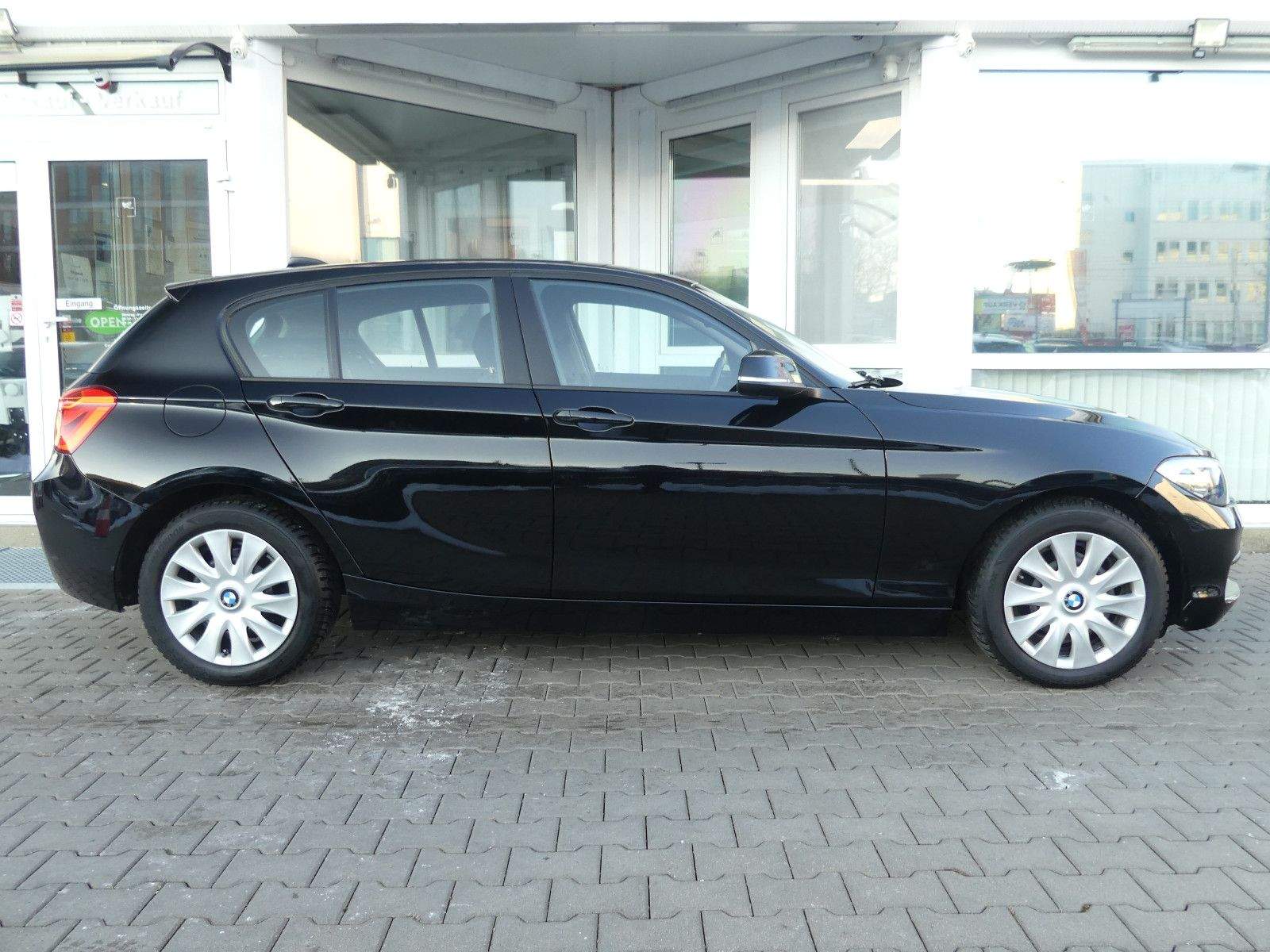 BMW 118i Limousine 5-trg PDC AHK Klima