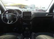 PEUGEOT 2008 Allure PDC Navi Tempomat JBL DAB