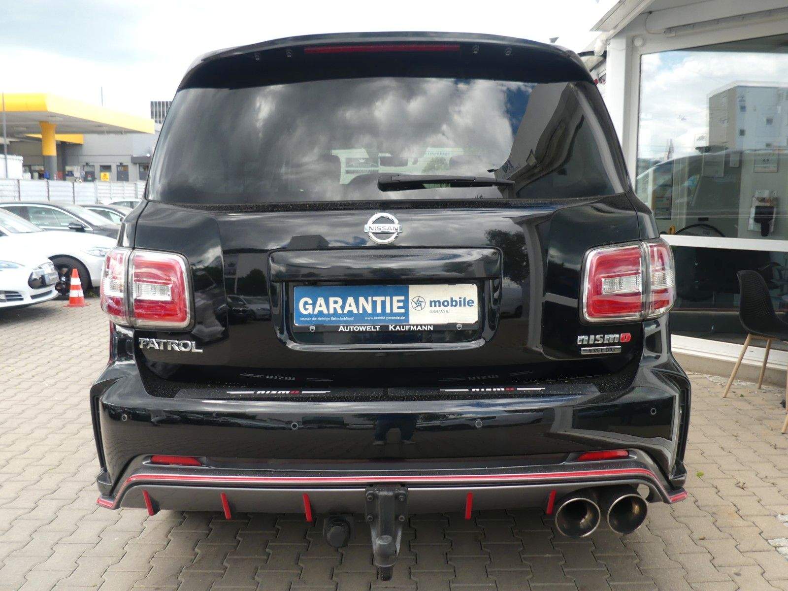 NISSAN Patrol / Armada Platinium V8 Nismo 8-Sitz