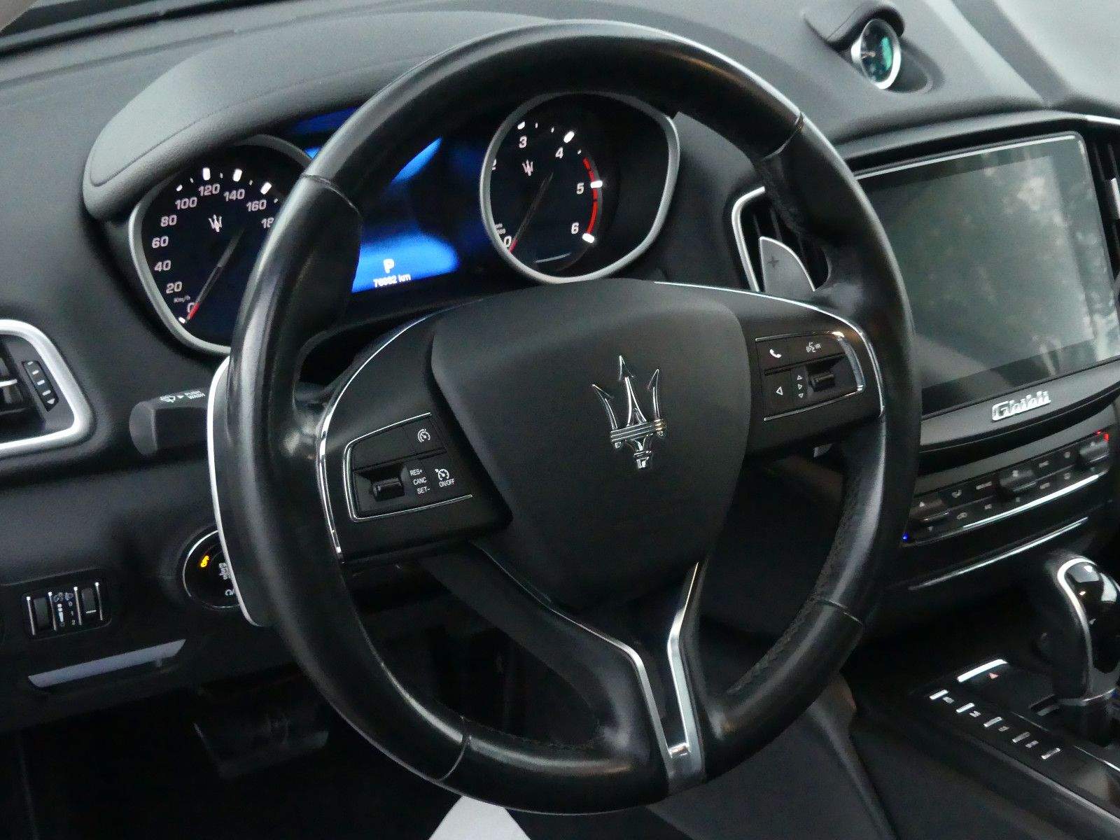 MASERATI Ghibli Diesel Glasdach Navi Kamera