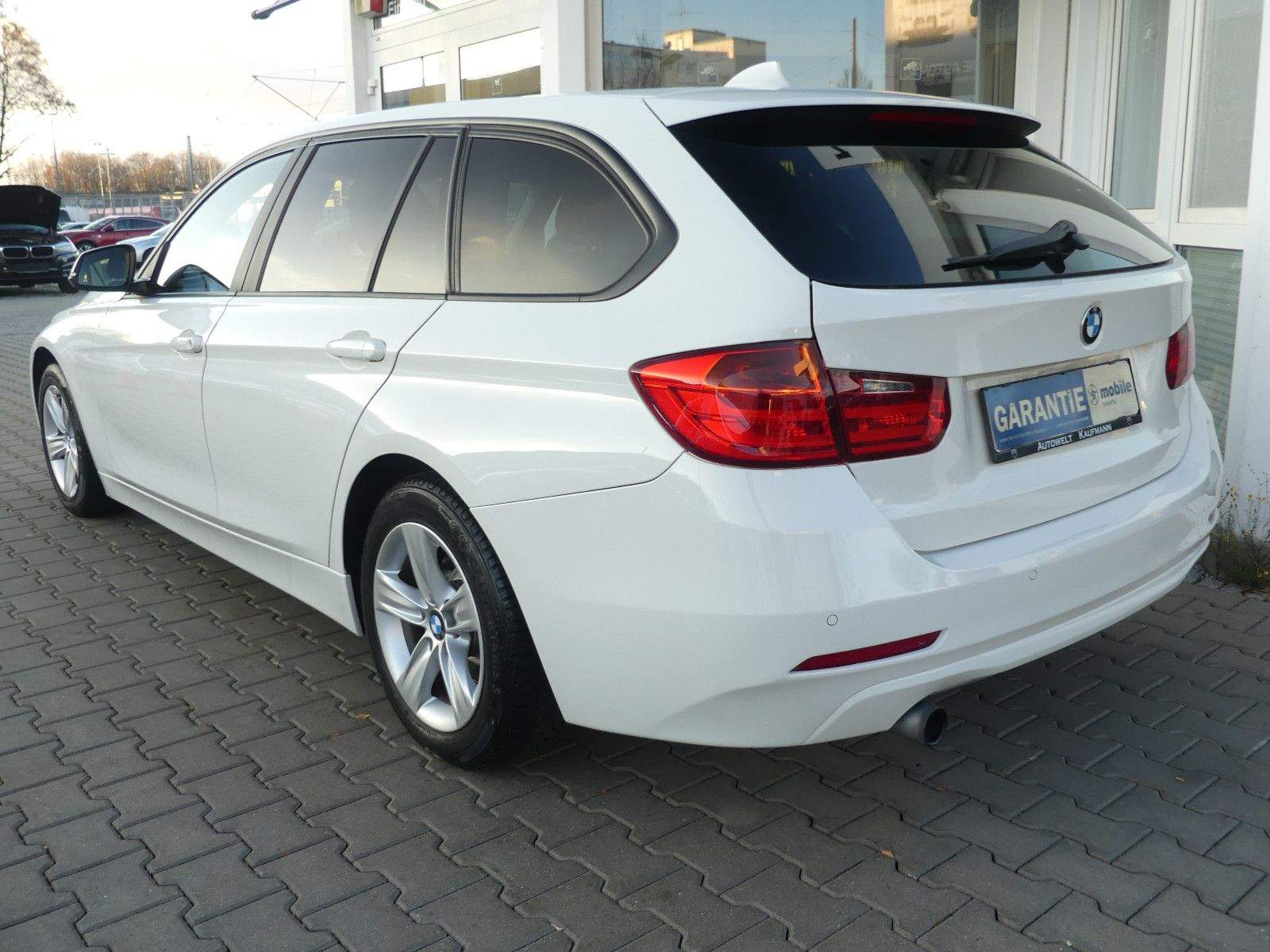 BMW 316i Touring Aut. PDC Sitzheizung Klima 2-Zonen