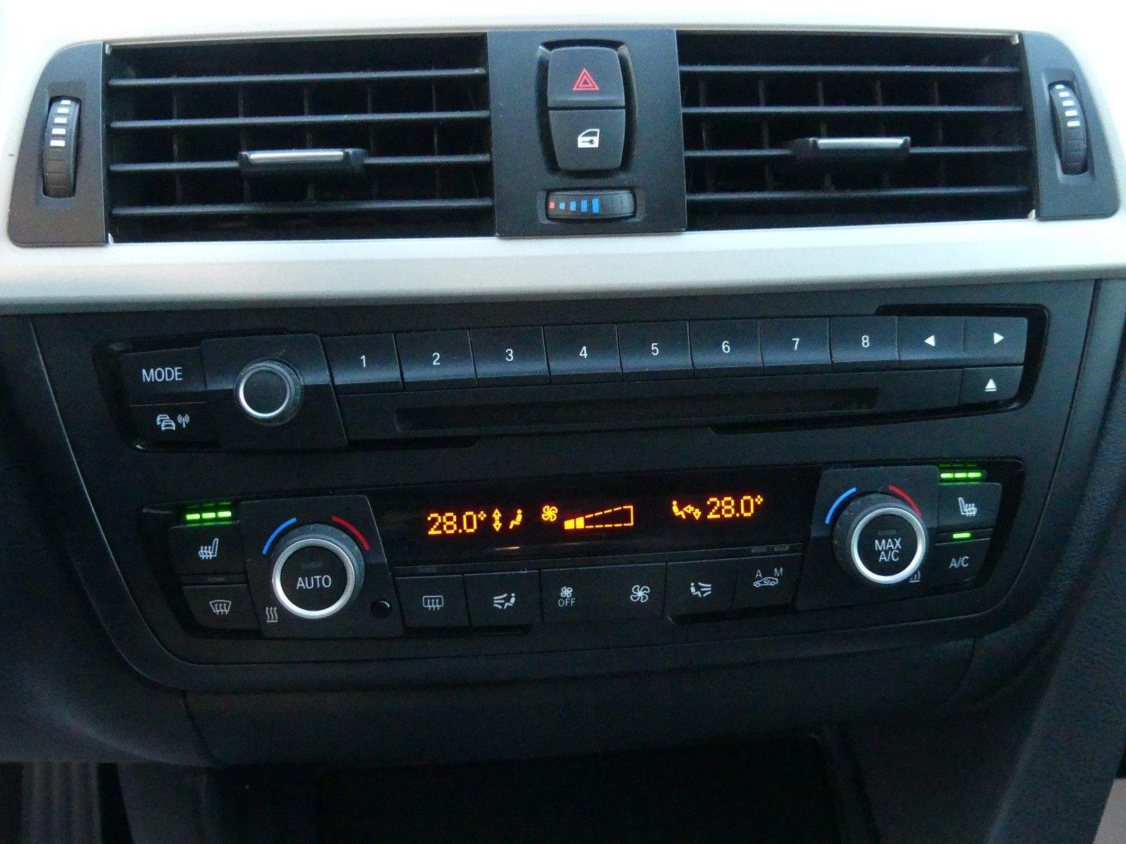 BMW 316i Touring Aut. PDC Sitzheizung Klima 2-Zonen