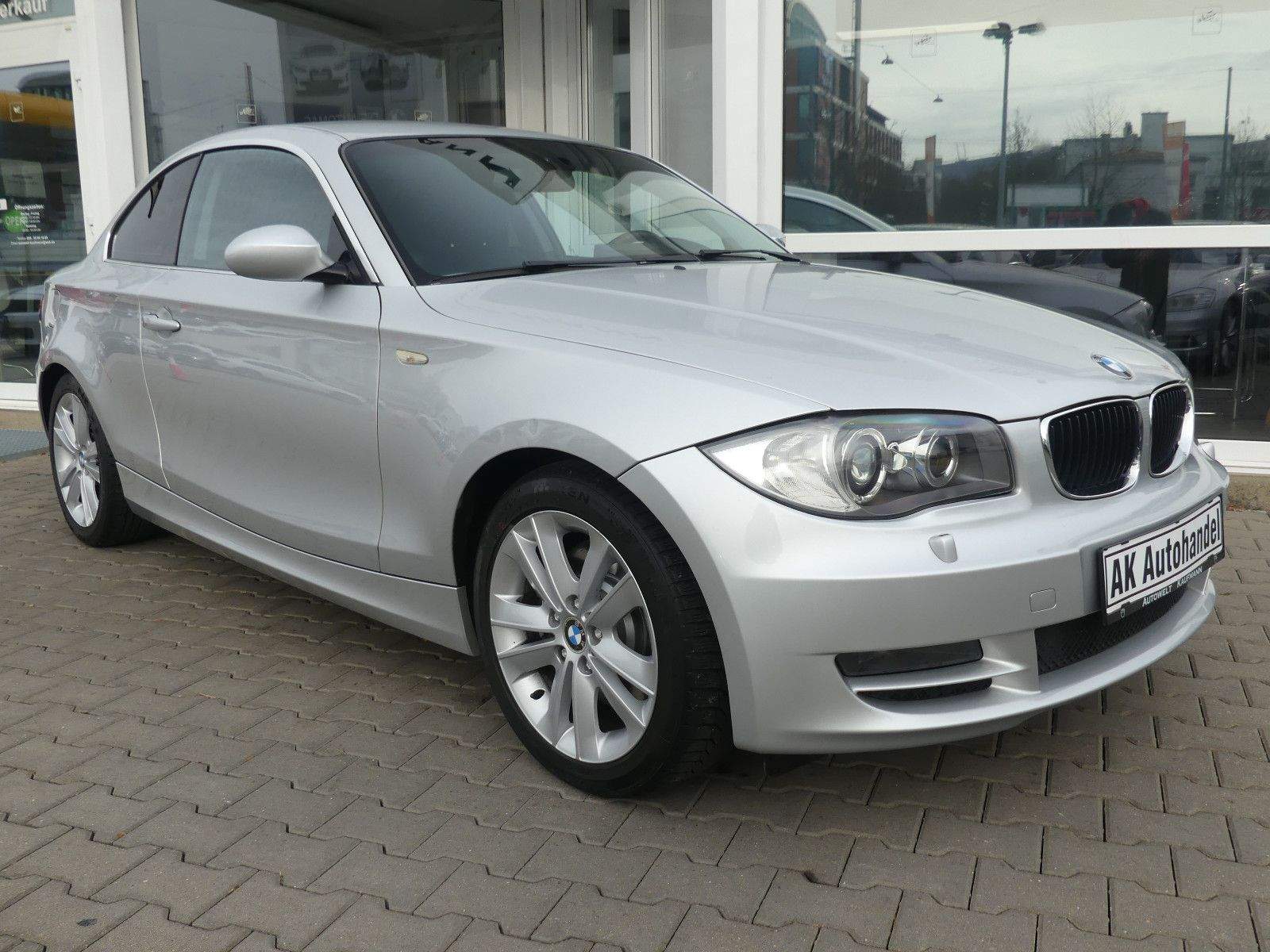 BMW 123D Coupe PDC Sitzheizung 2-Klima Bluetooth