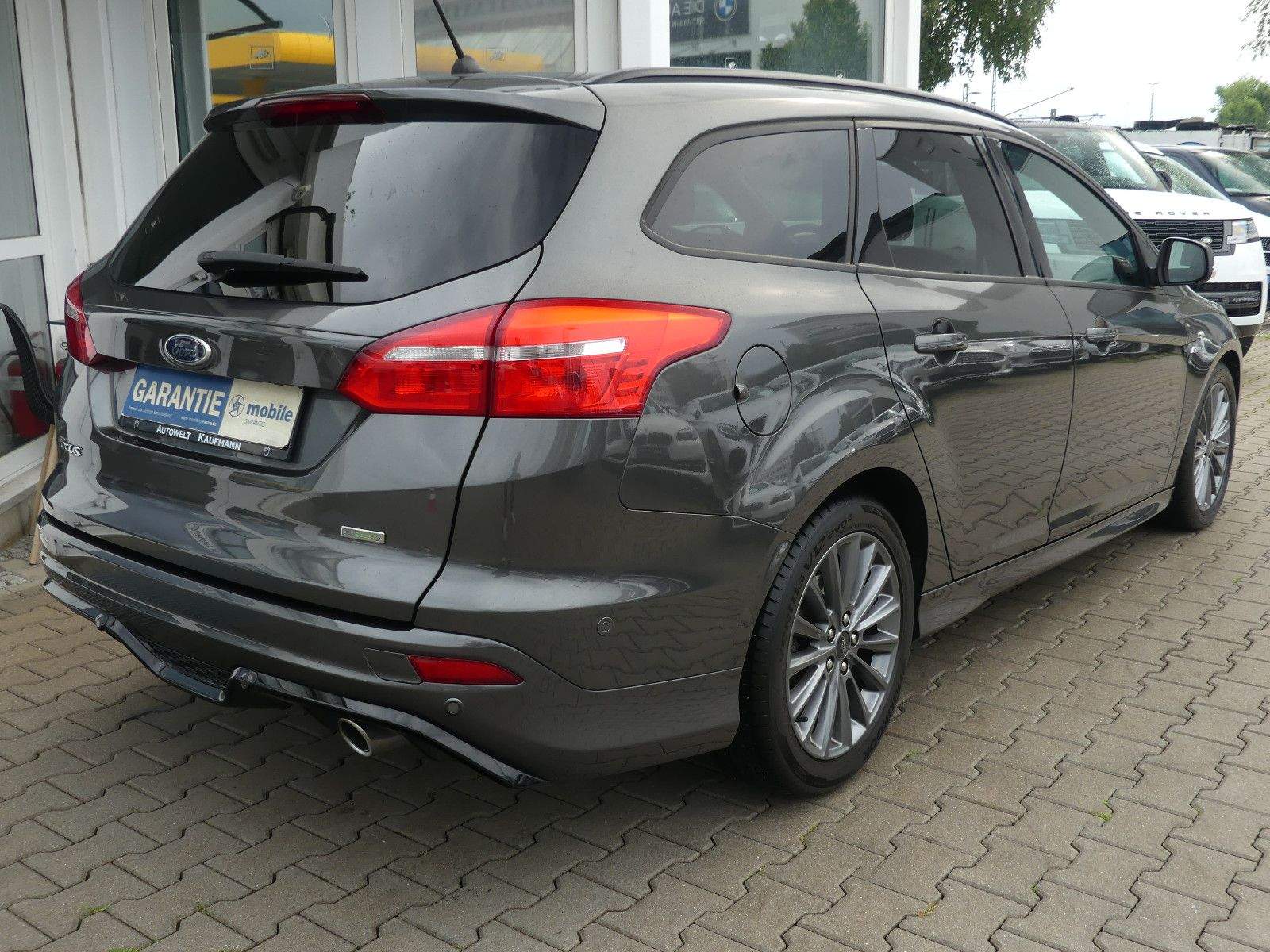 FORD Focus ST-Line Apple Carplay Bi-Xenon PDC Sitzhei