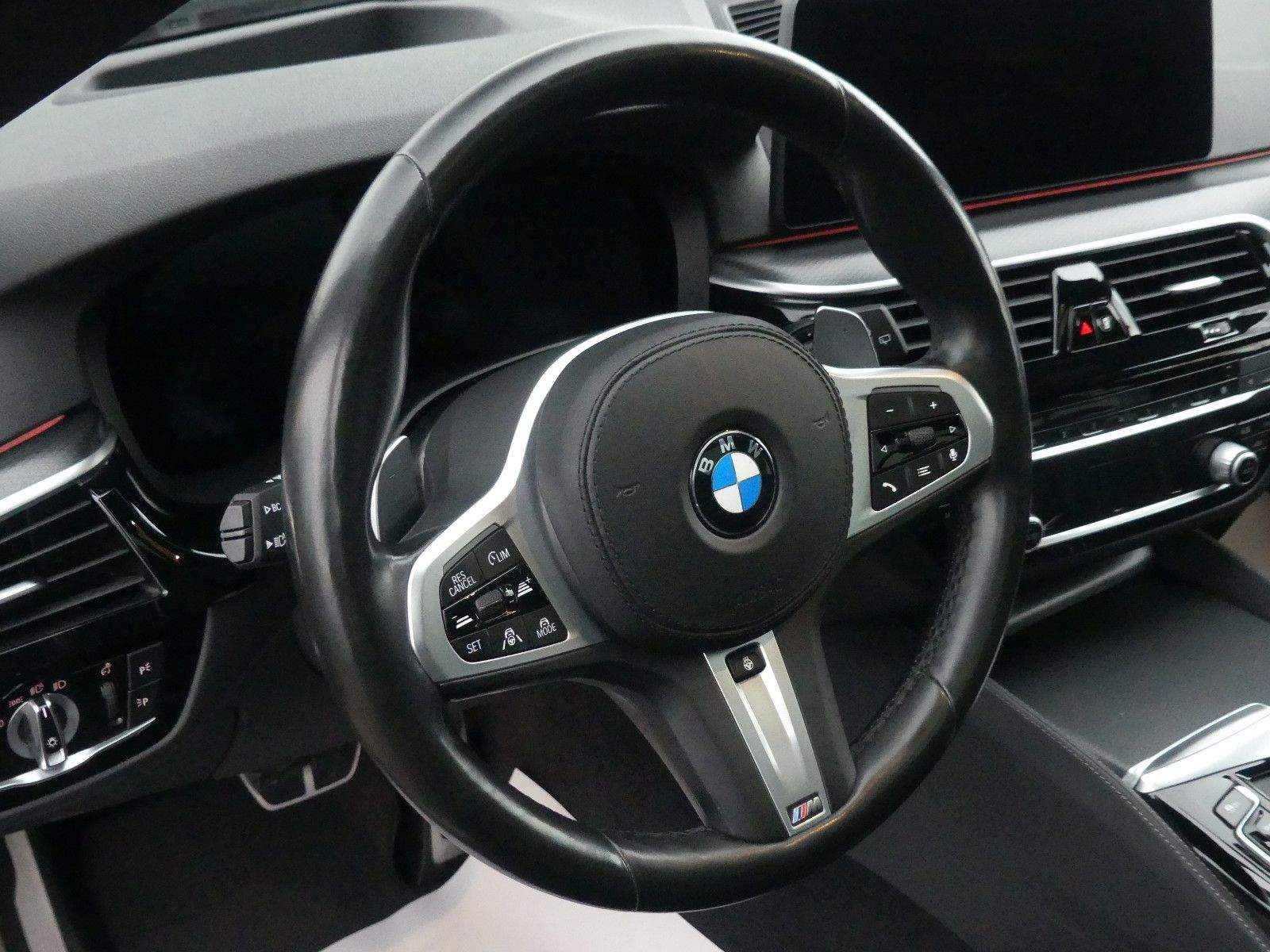 BMW 530D xDrive M Sport Laser Leder Panorama Head Up