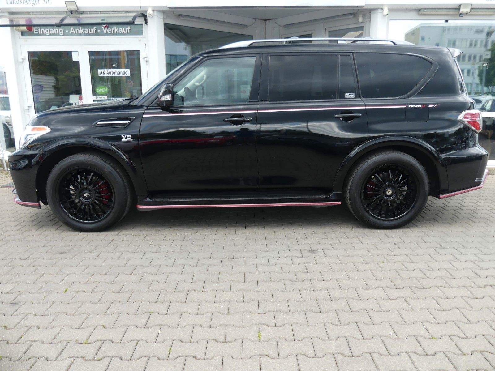 NISSAN Patrol / Armada Platinium V8 Nismo 8-Sitz