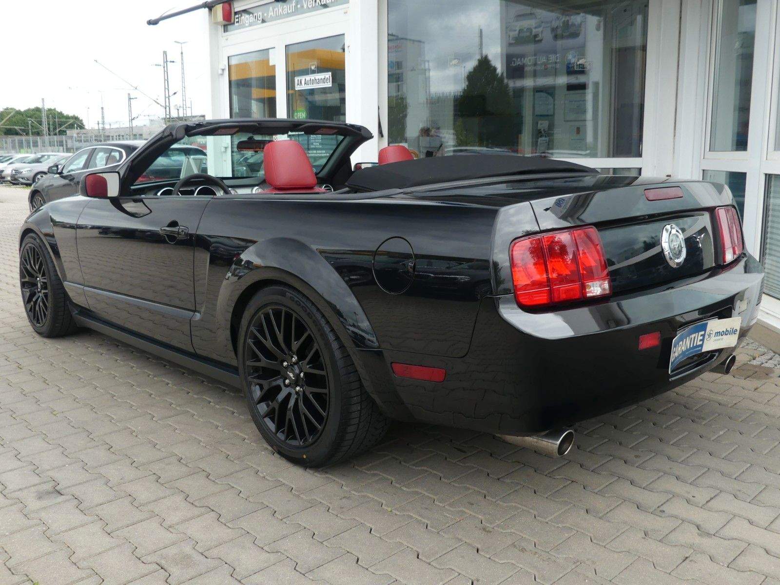FORD Mustang Cabrio Aut. Leder Sitzhzg. Klima