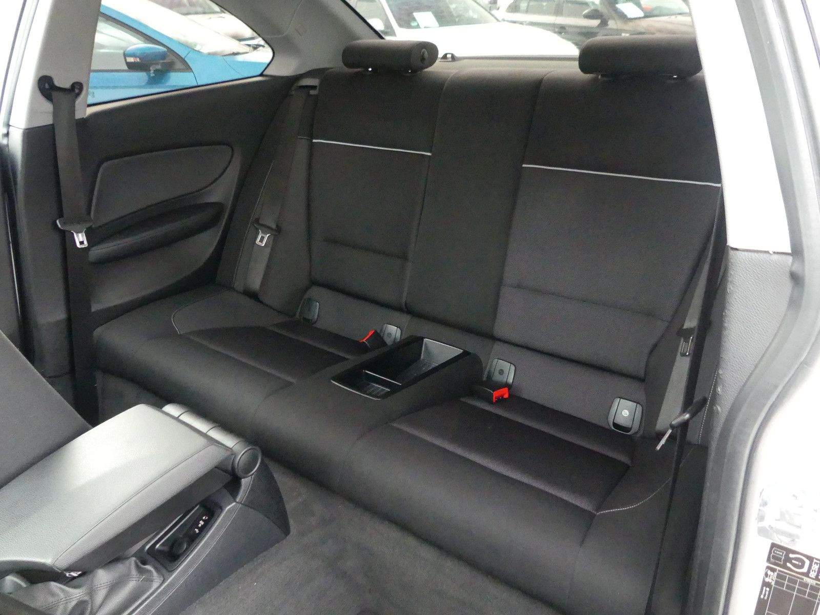 BMW 123D Coupe PDC Sitzheizung 2-Klima Bluetooth