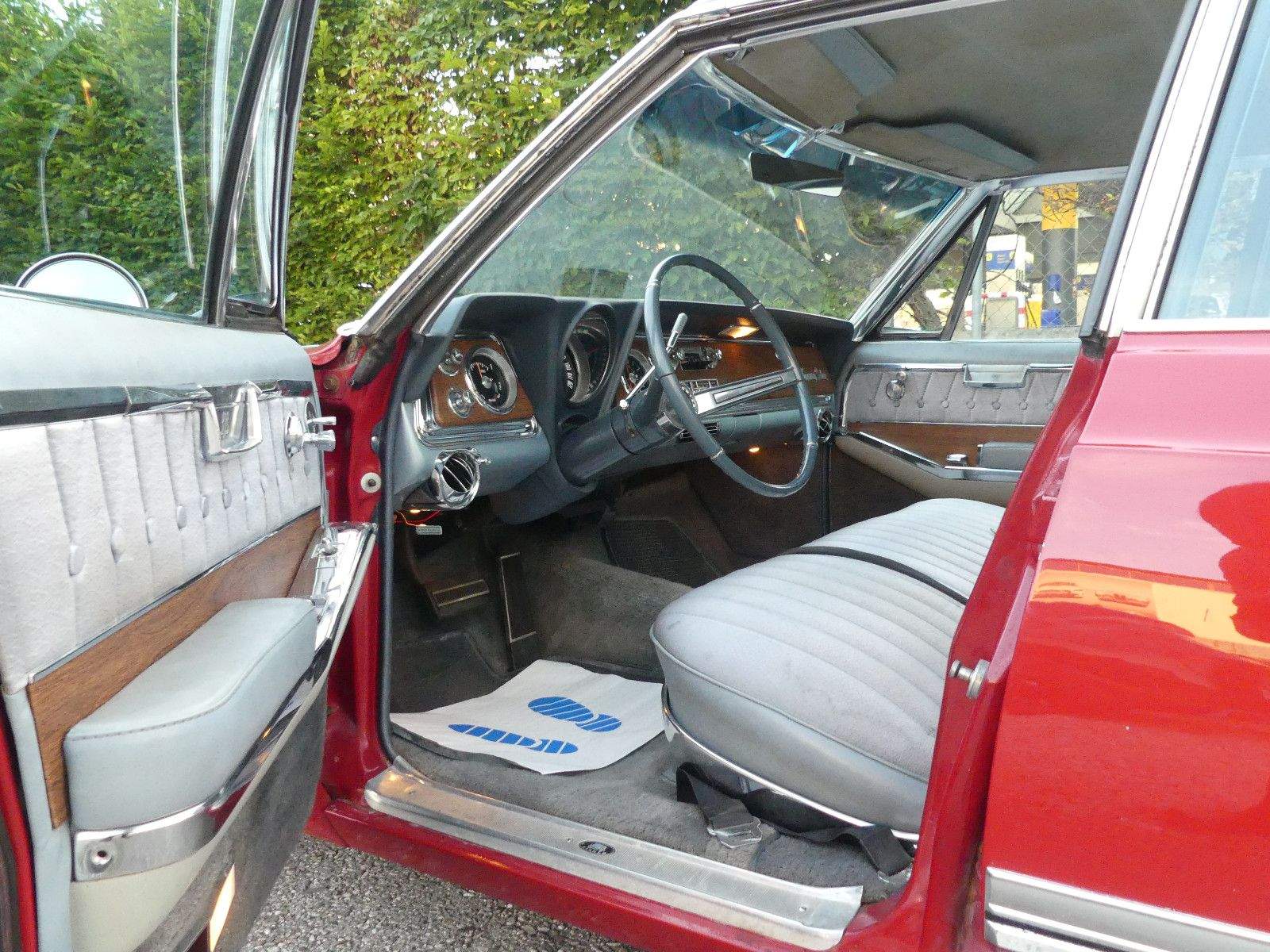 OLDSMOBILE 98 Ninety Eight Luxury Sedan Matching Numbers