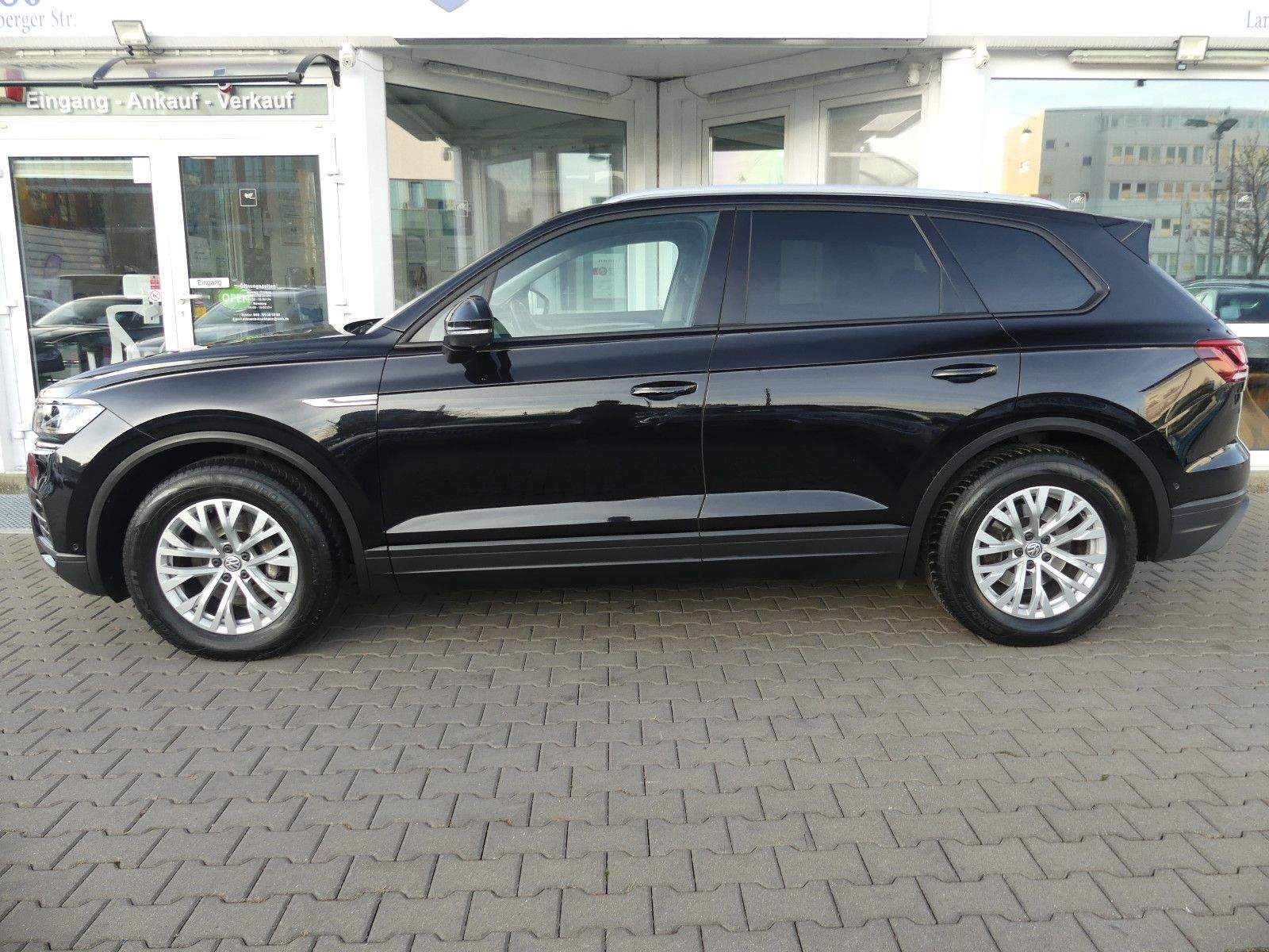 VW Touareg 4Motion Navi-Pro LED AHK ACC Leder