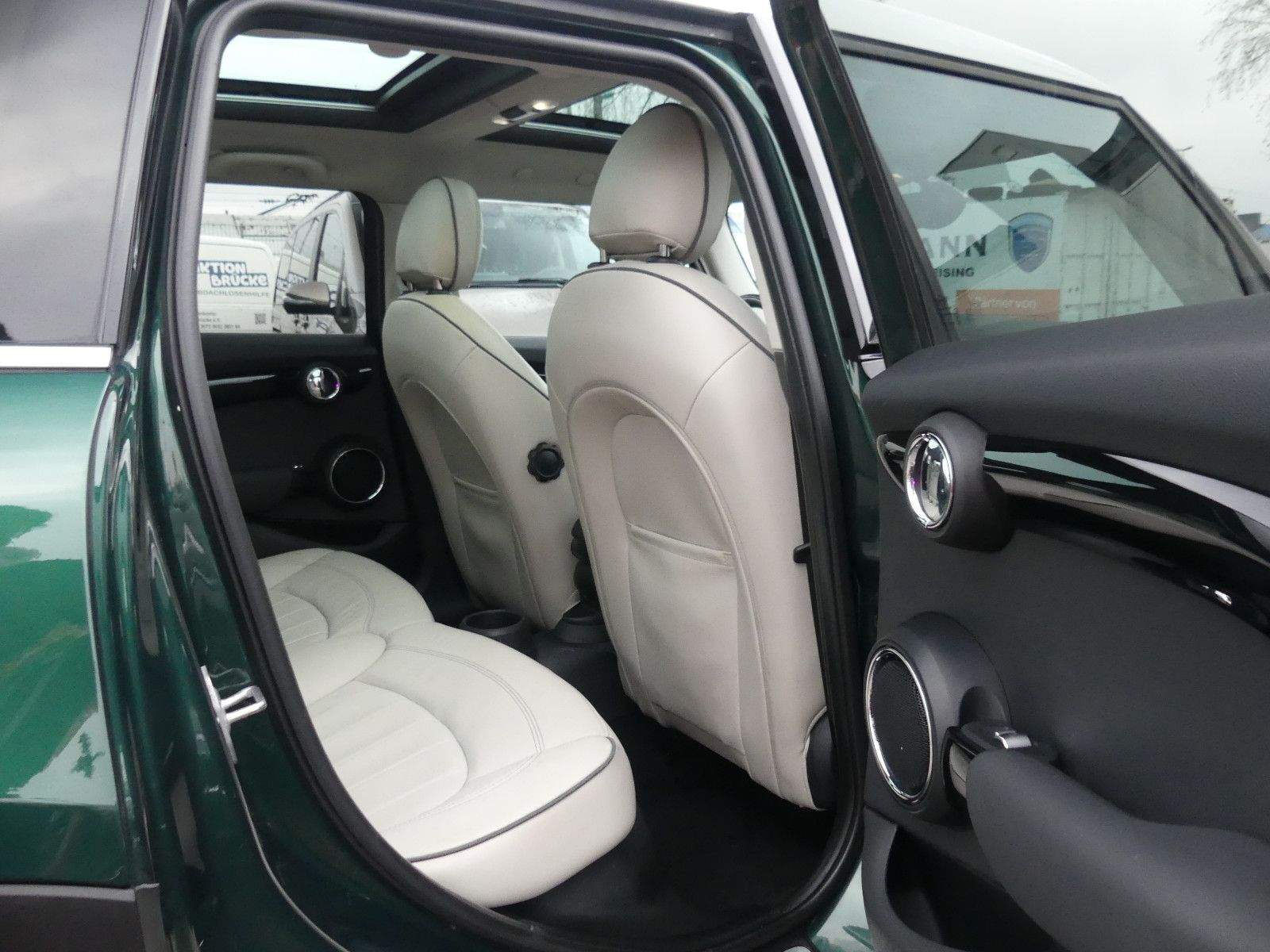 MINI Cooper S 5-Trg Aut. LED Navi-Prof Leder Panorama