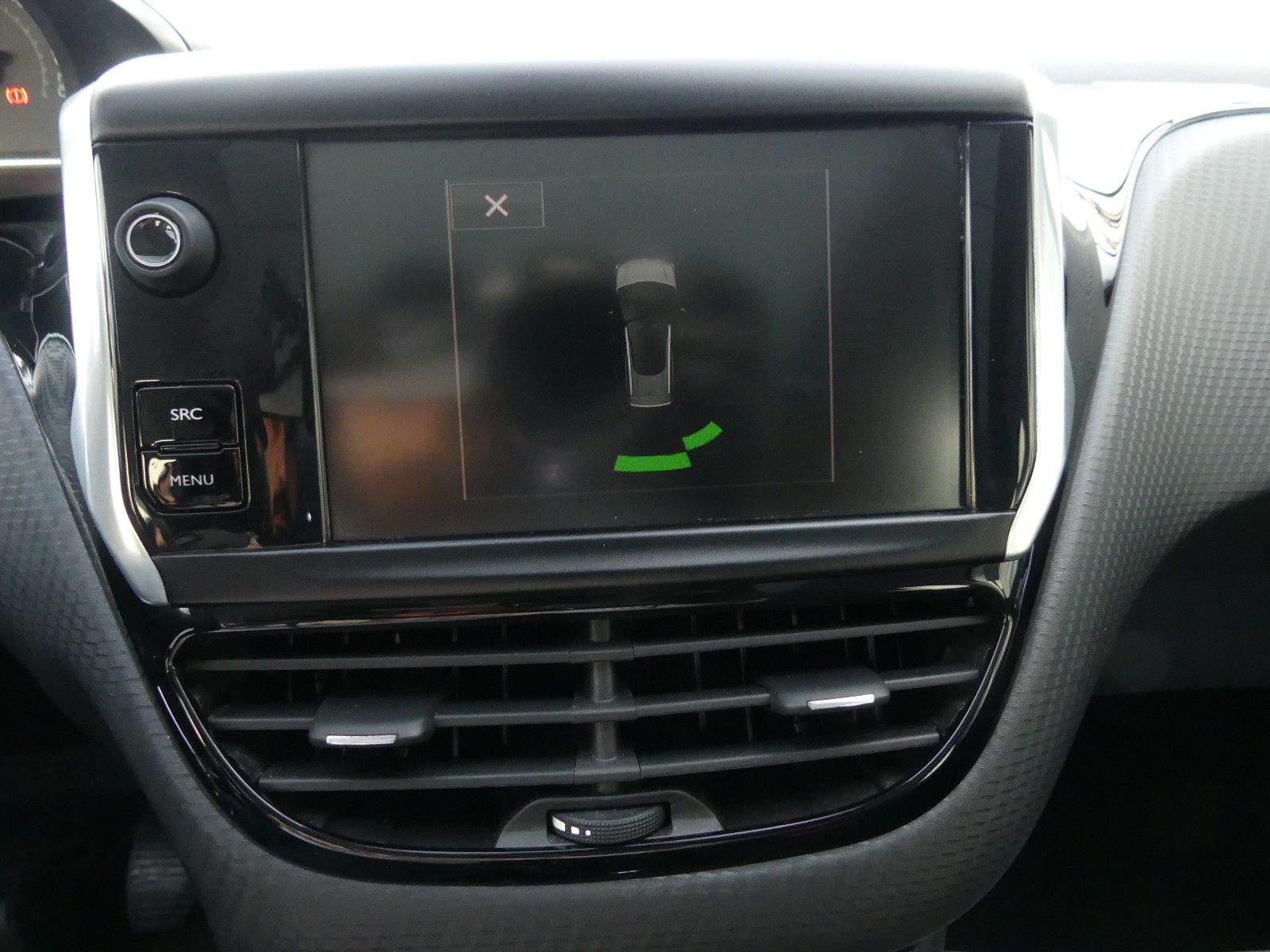PEUGEOT 2008 Allure PDC Navi Tempomat JBL DAB