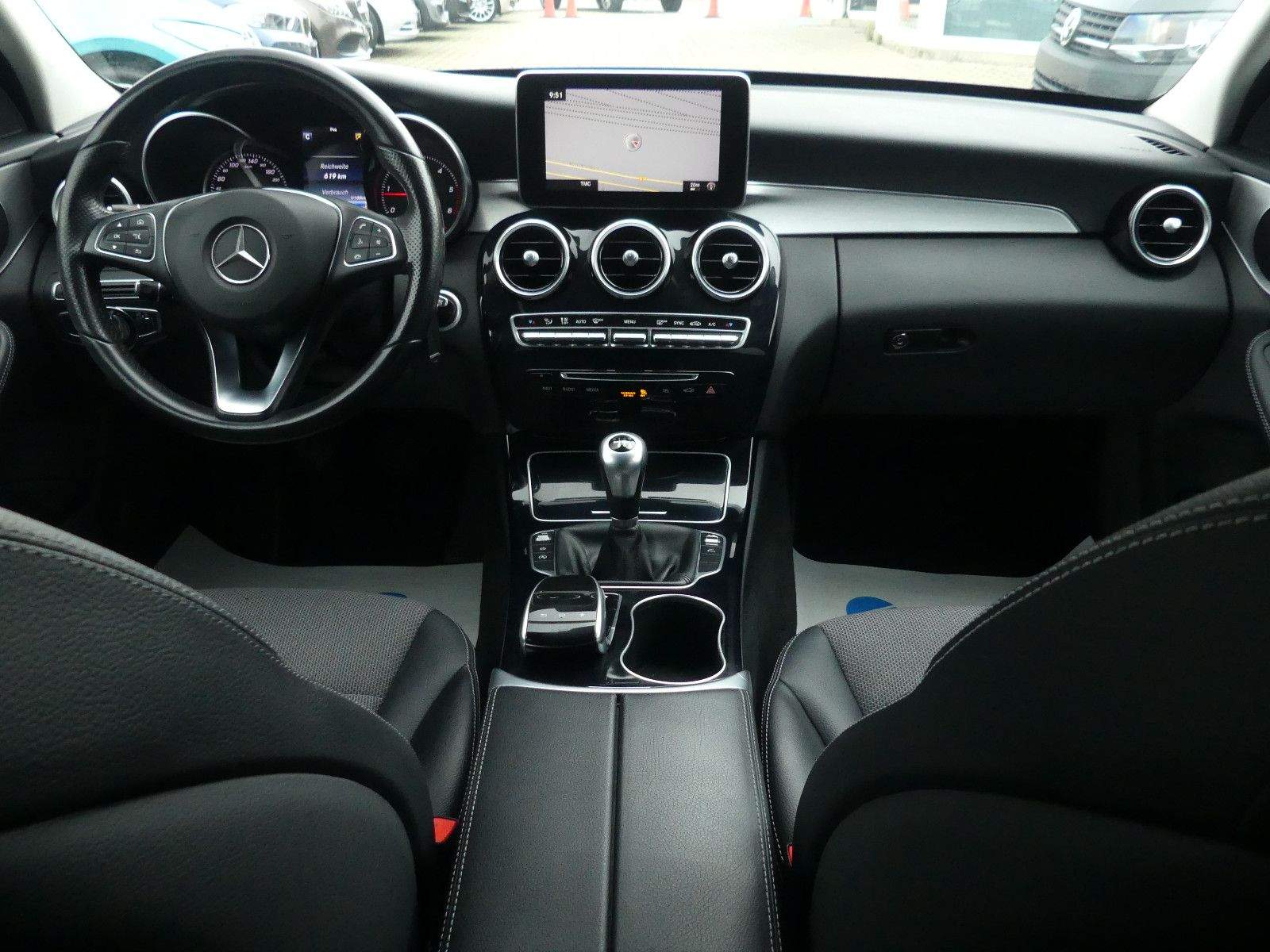 MERCEDES-BENZ C 220 T BlueTec Navi PDC AHK Sitzheizung