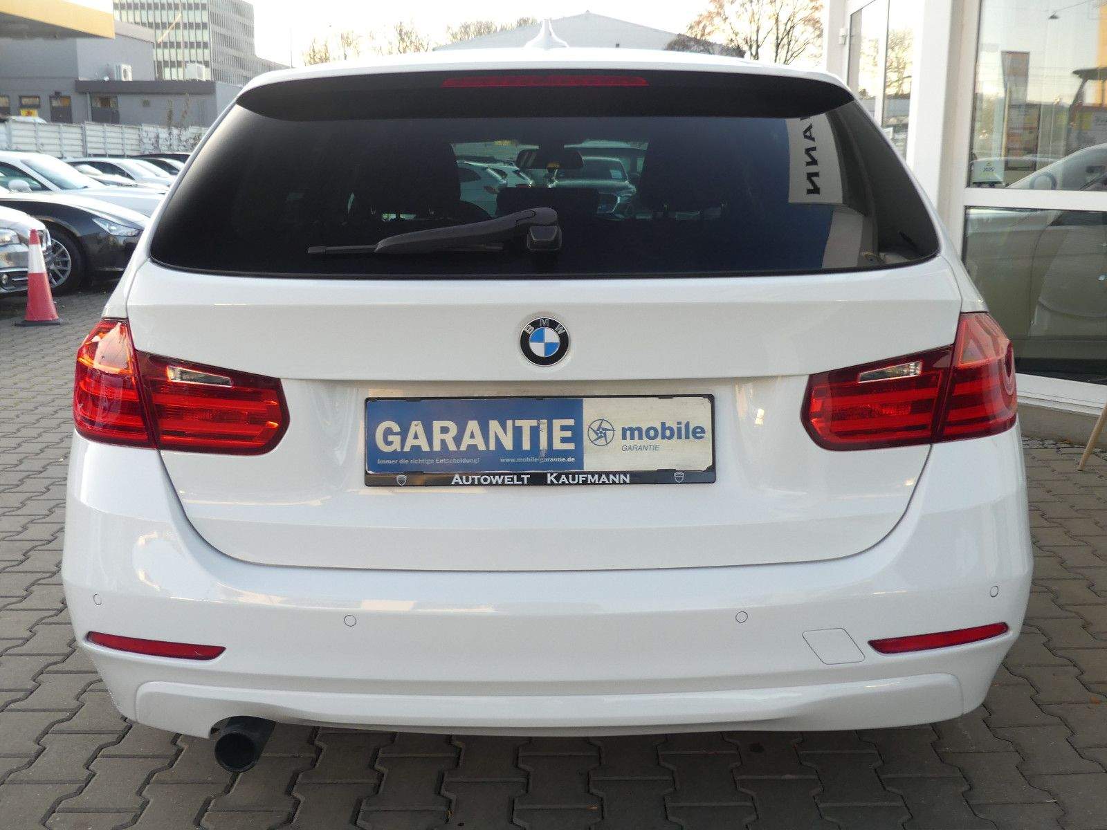 BMW 316i Touring Aut. PDC Sitzheizung Klima 2-Zonen