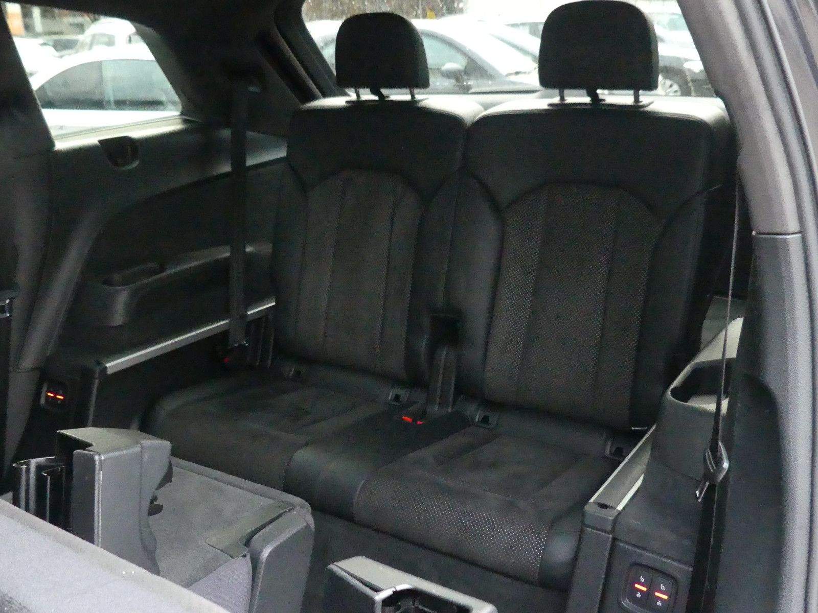 AUDI Q7 3.0 TDI quattro S Line Matrix-LED 7-Sitz