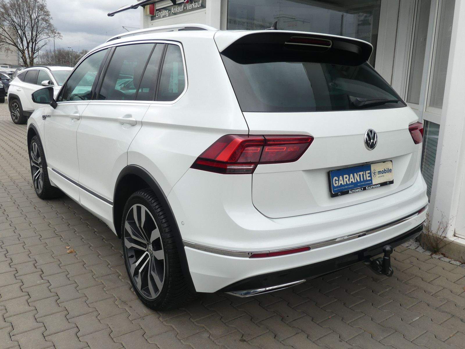 VW Tiguan R-Line 4Motion Aut. LED+ ACC AHK Kamera