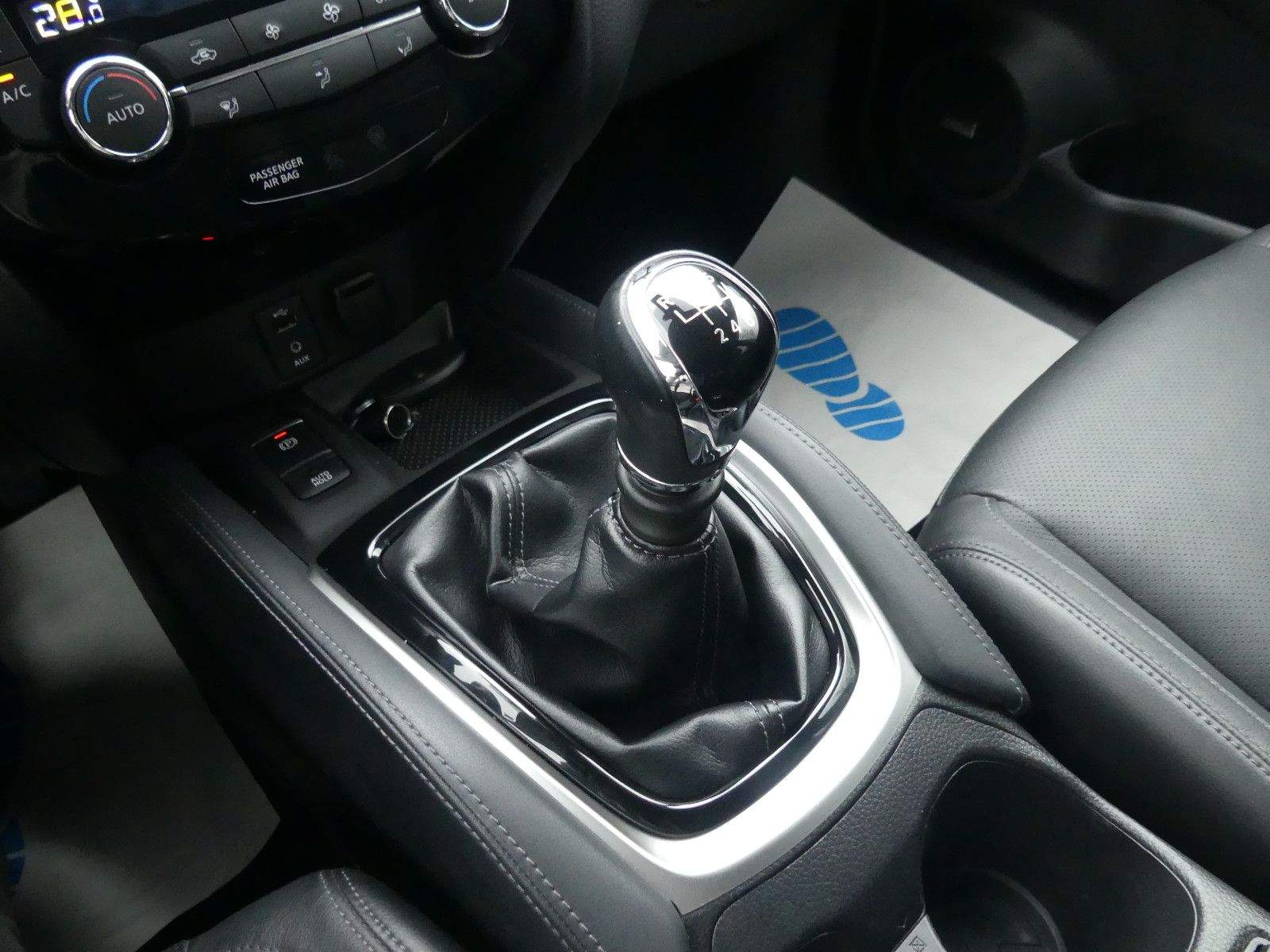 NISSAN X-Trail Tekna 4×4 Pano 360° AHK LED Leder Navi