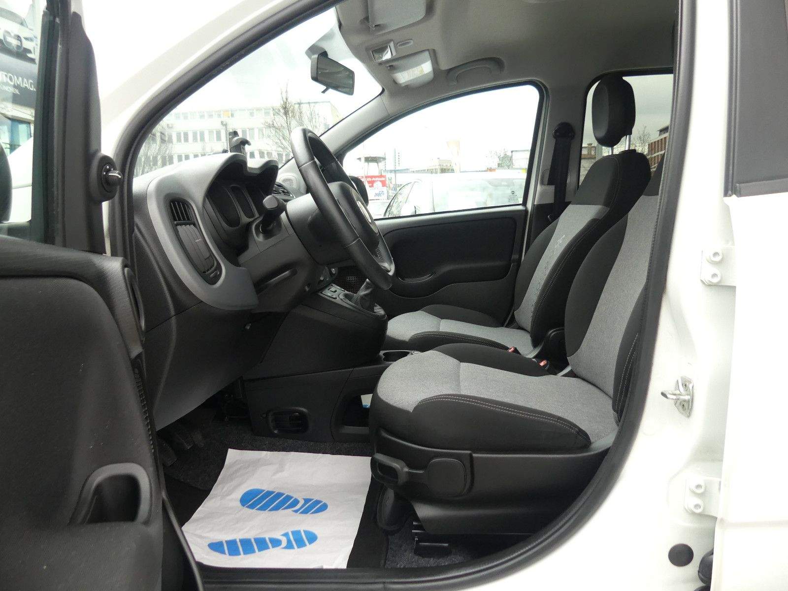 FIAT Panda Lounge Cross Benzin/CNG PDC Klima Sitzhzg.