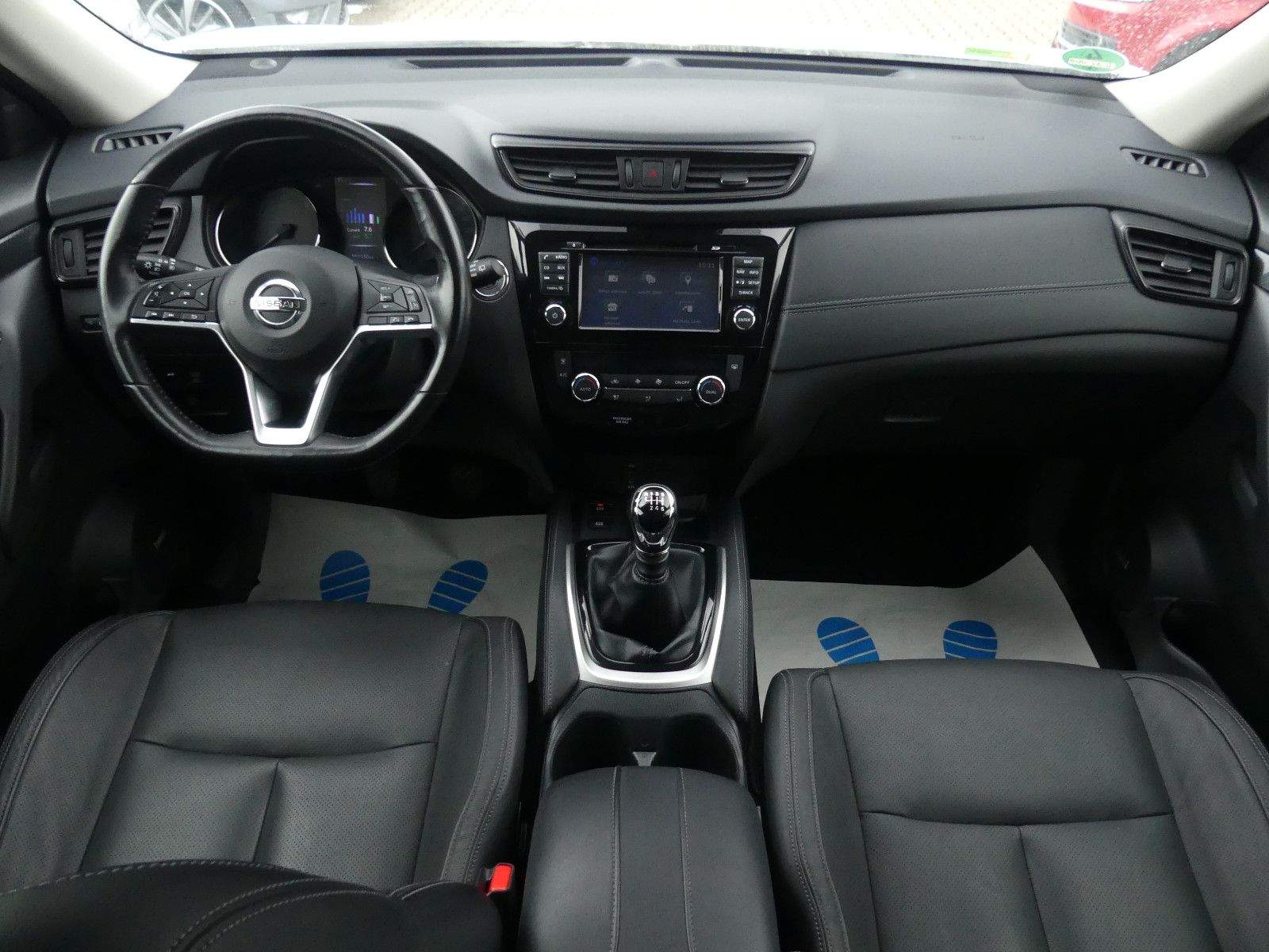 NISSAN X-Trail Tekna 4×4 Pano 360° AHK LED Leder Navi