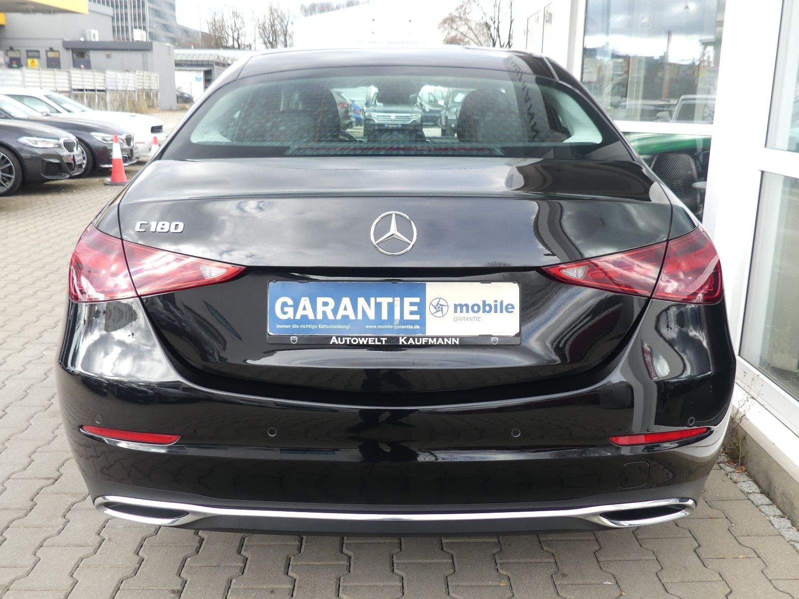 MERCEDES-BENZ C180 Lim. Avantgarde Aut. LED Navi Camera