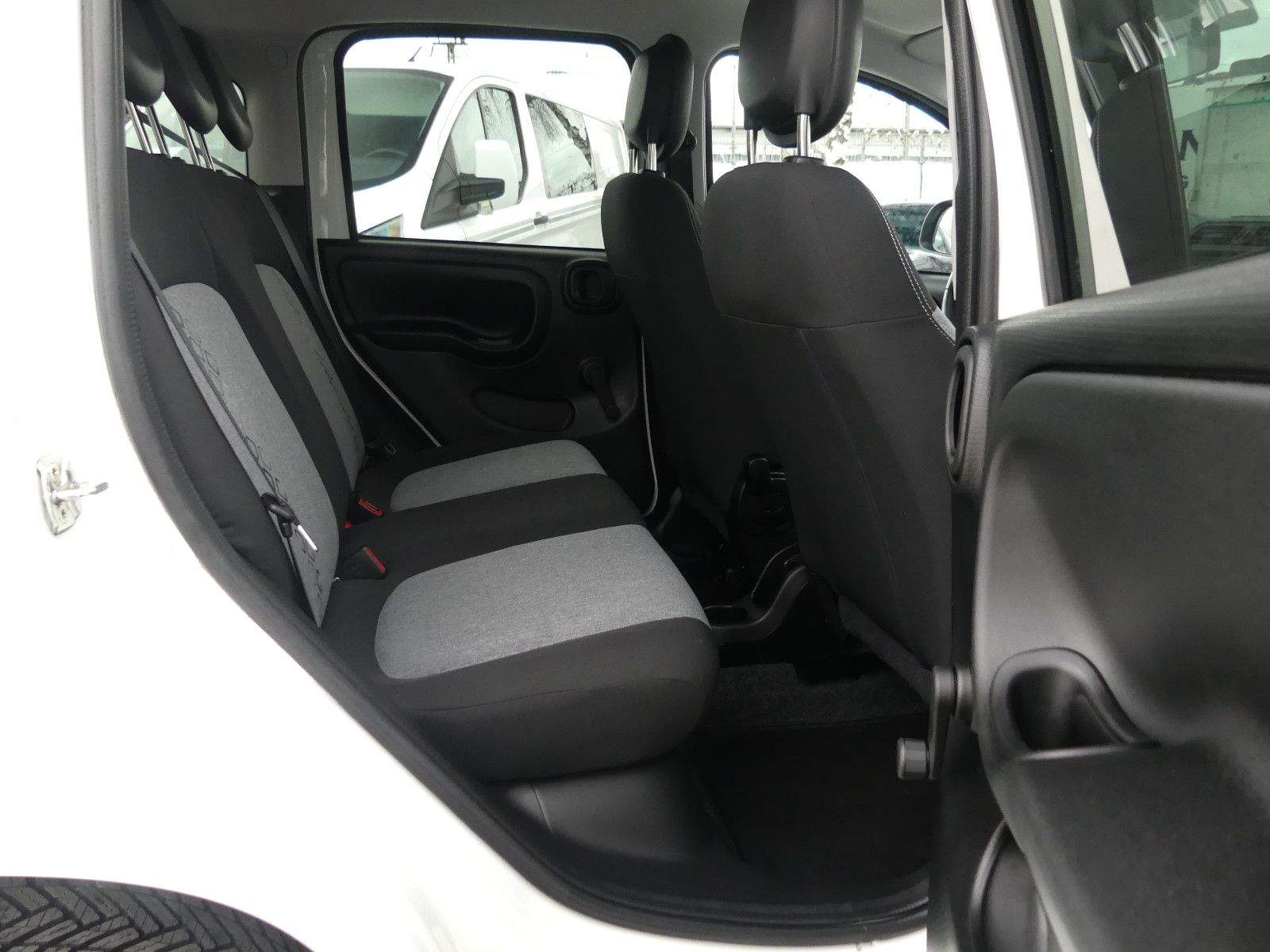 FIAT Panda Lounge Cross Benzin/CNG PDC Klima Sitzhzg.