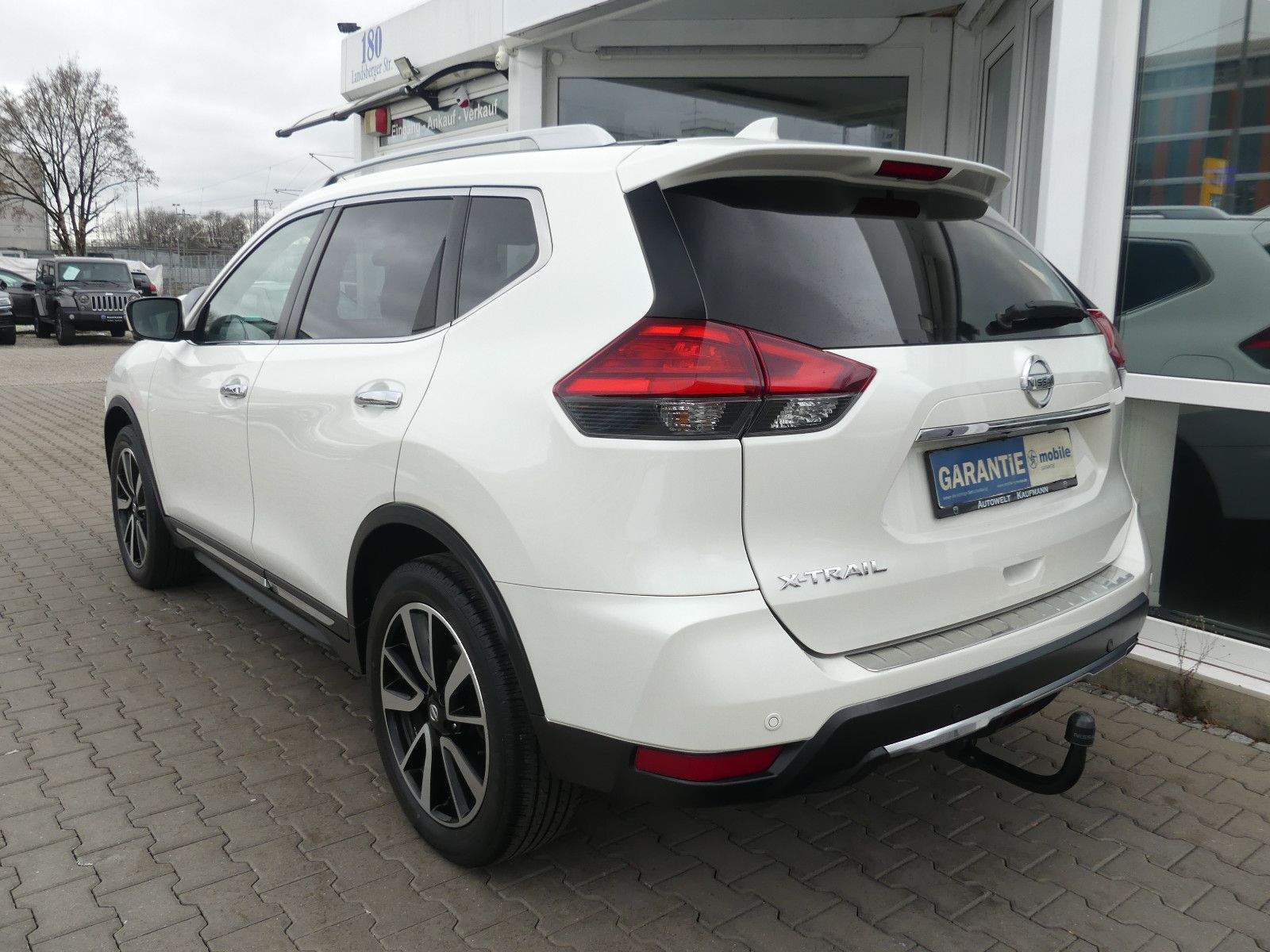 NISSAN X-Trail Tekna 4×4 Pano 360° AHK LED Leder Navi
