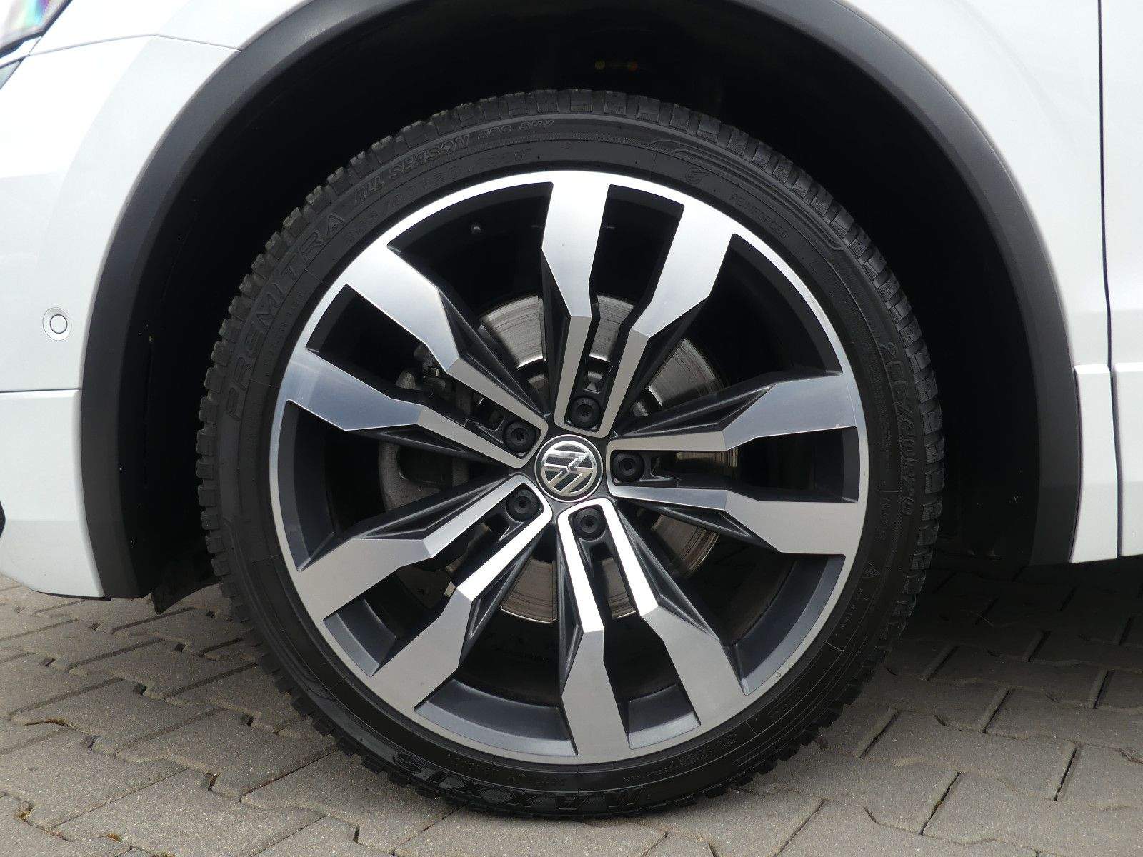 VW Tiguan R-Line 4Motion Aut. LED+ ACC AHK Kamera