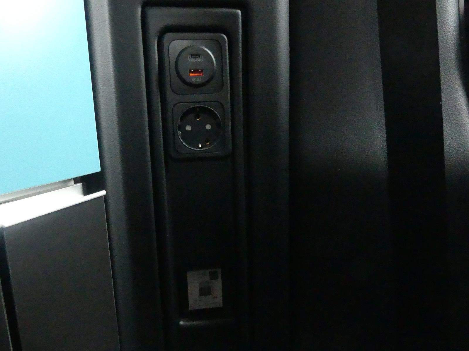 MERCEDES-BENZ V220 Marco Polo AMG Edition LED 360° AHK MBUX