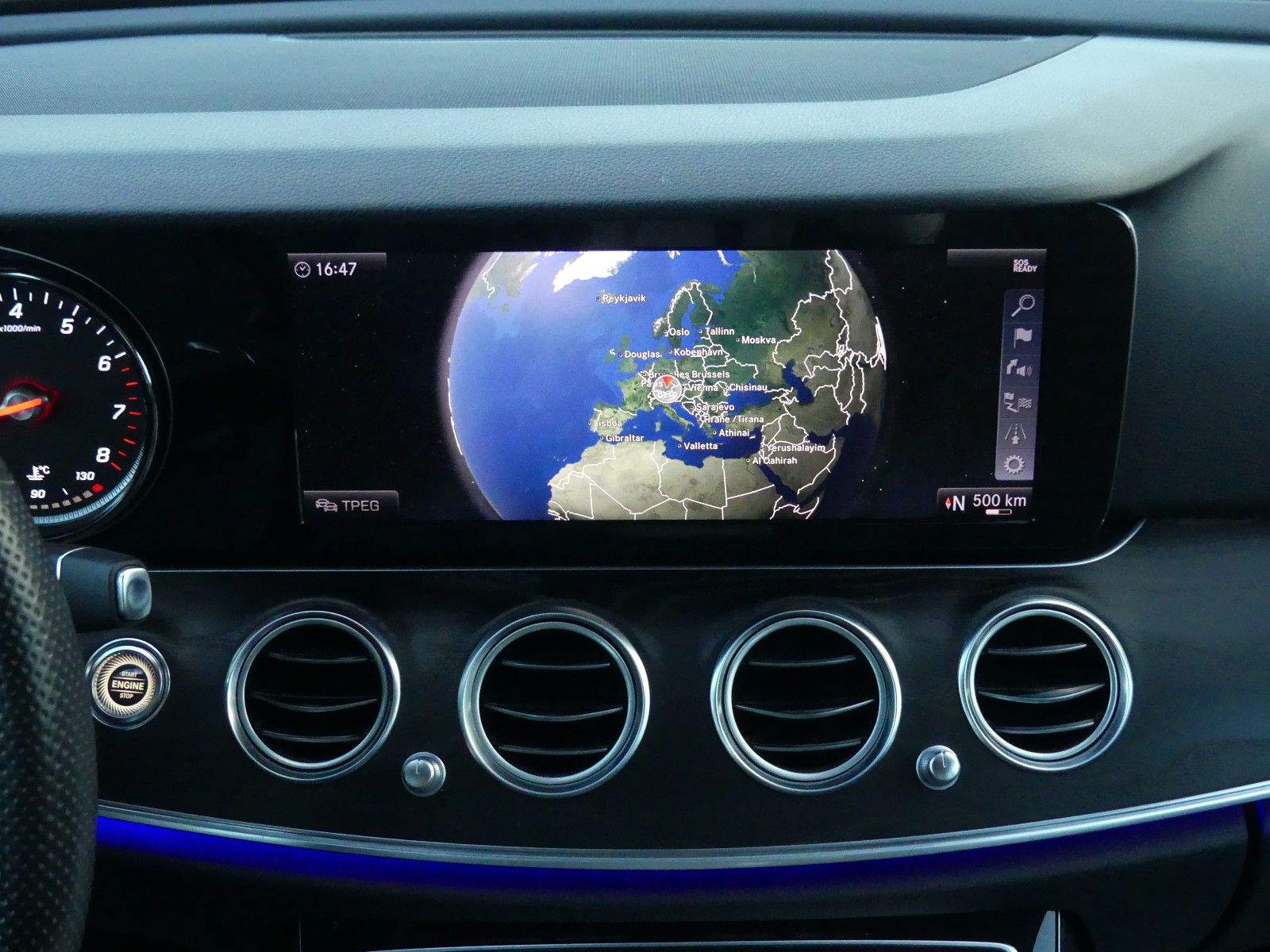 MERCEDES-BENZ E200 Lim. Aut. Avantgarde LED Leder Memory Totw.