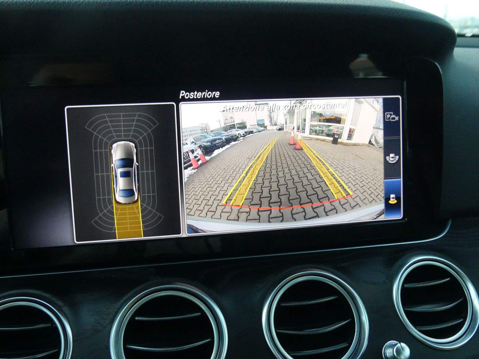 MERCEDES-BENZ E200 Lim. Aut. Avantgarde LED Leder Memory Totw.