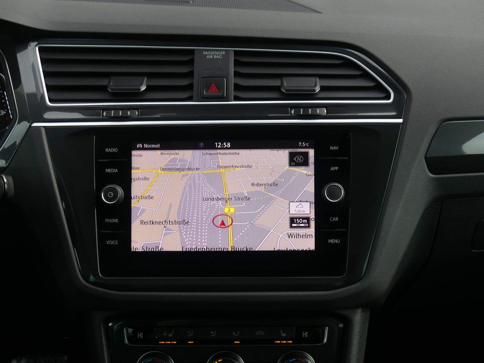 VW Tiguan R-Line 4Motion Aut. LED+ ACC AHK Kamera