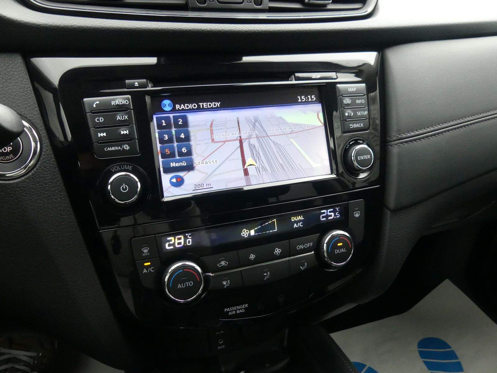 NISSAN X-Trail Tekna 4×4 Pano 360° AHK LED Leder Navi