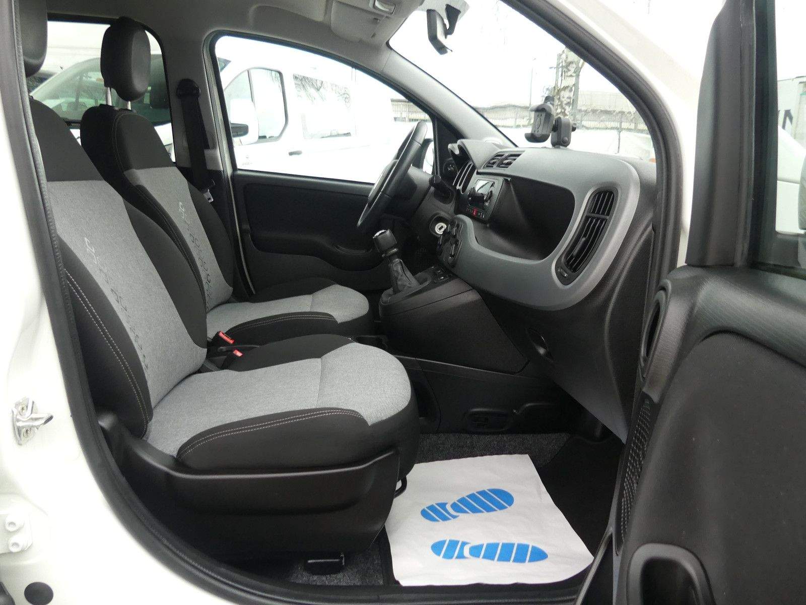 FIAT Panda Lounge Cross Benzin/CNG PDC Klima Sitzhzg.