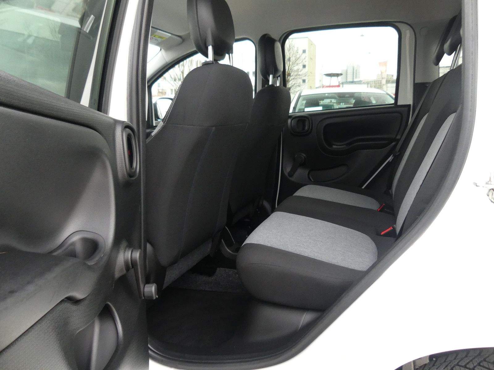 FIAT Panda Lounge Cross Benzin/CNG PDC Klima Sitzhzg.