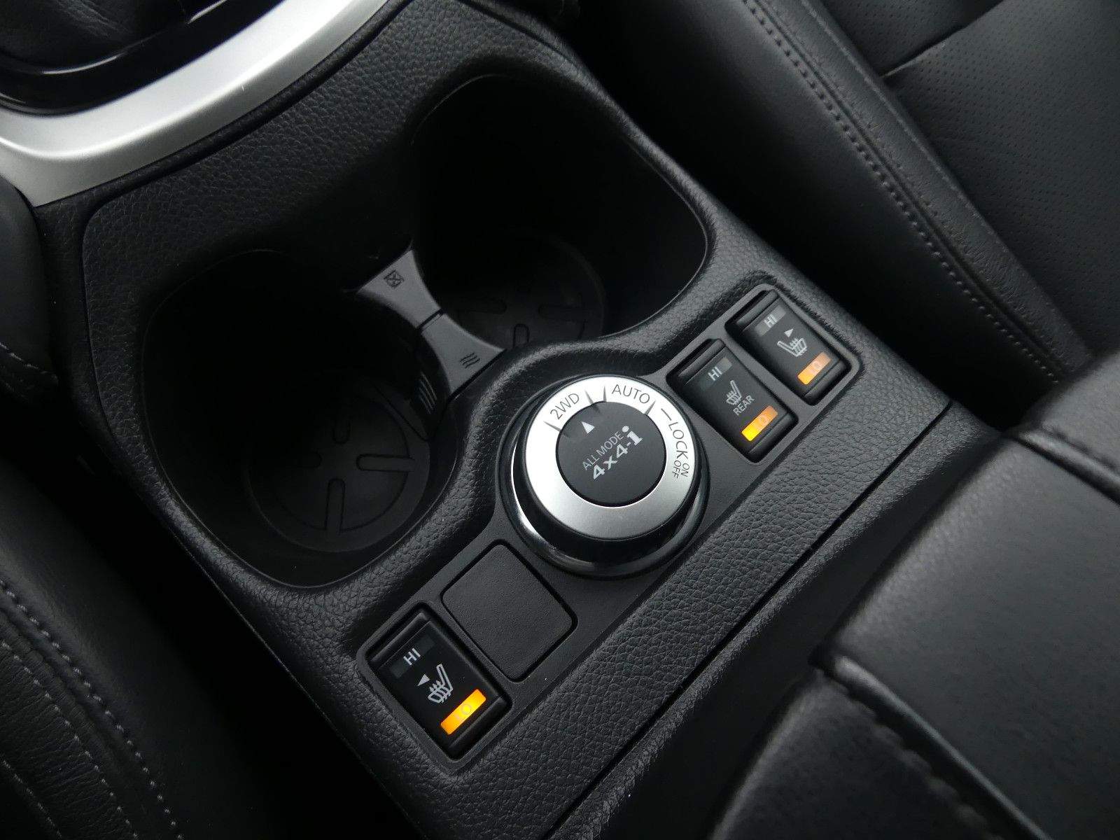 NISSAN X-Trail Tekna 4×4 Pano 360° AHK LED Leder Navi