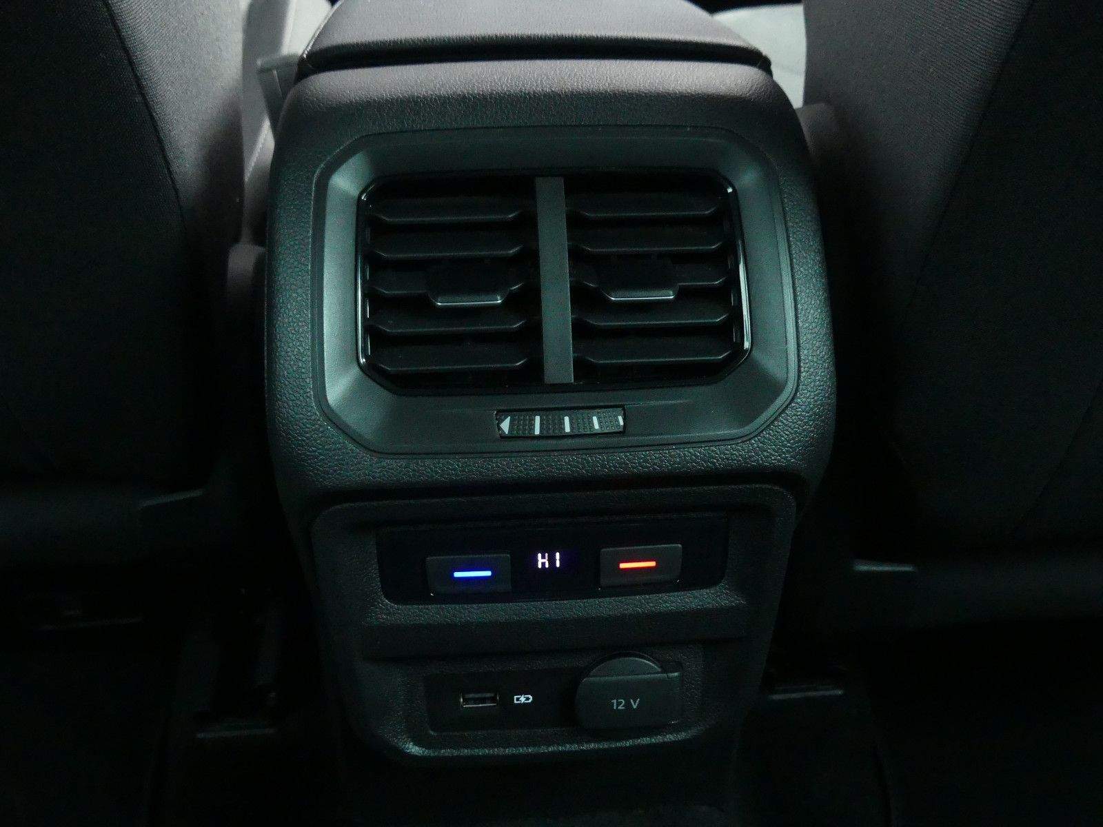 VW Tiguan R-Line 4Motion Aut. LED+ ACC AHK Kamera