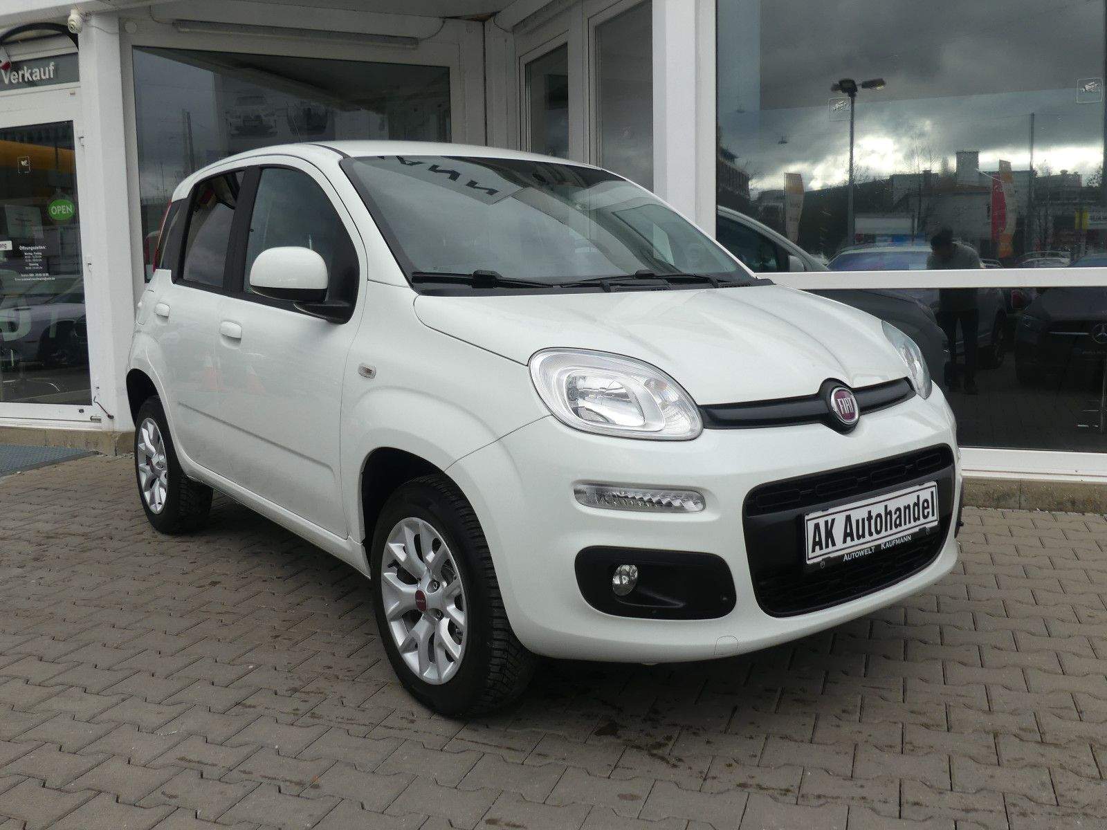 FIAT Panda Lounge Cross Benzin/CNG PDC Klima Sitzhzg.