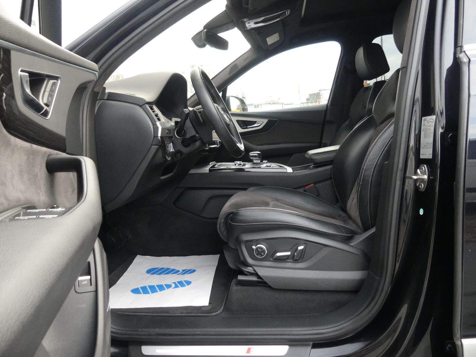 AUDI Q7 3.0 TDI quattro S Line Matrix-LED 7-Sitz