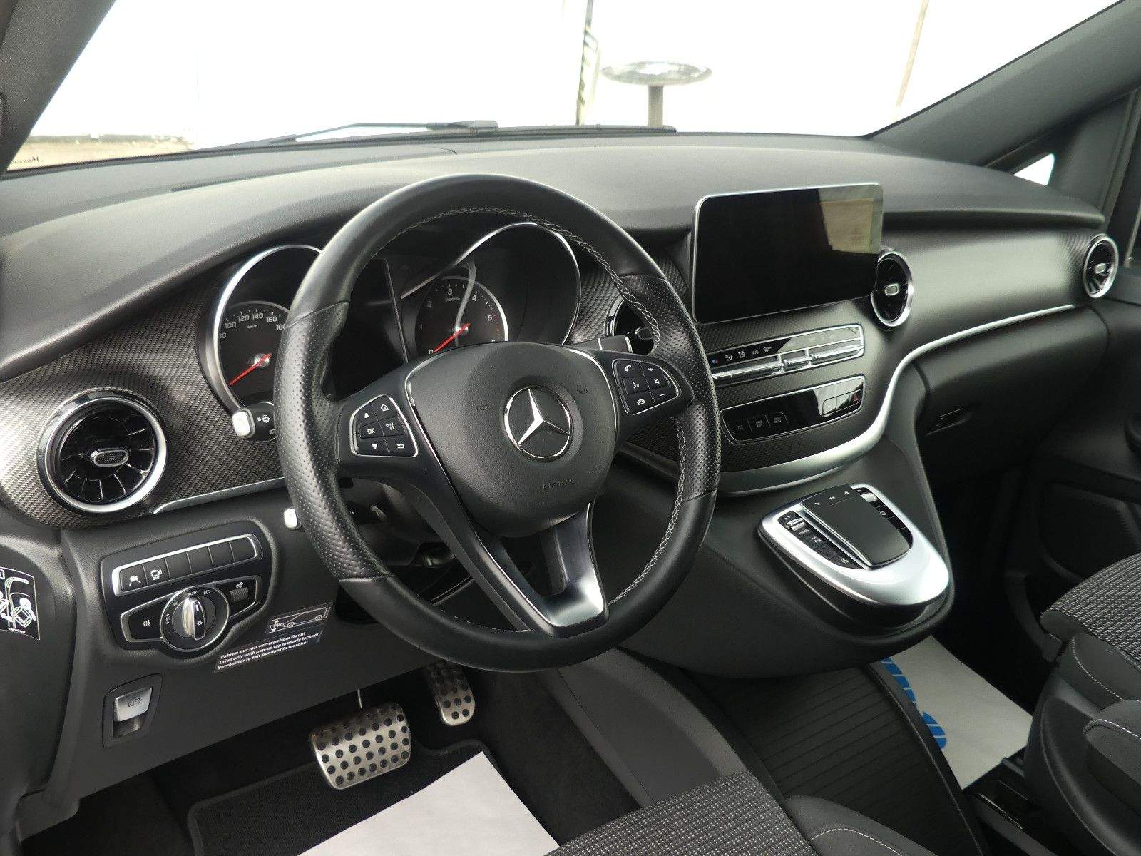 MERCEDES-BENZ V220 Marco Polo AMG Edition LED 360° AHK MBUX