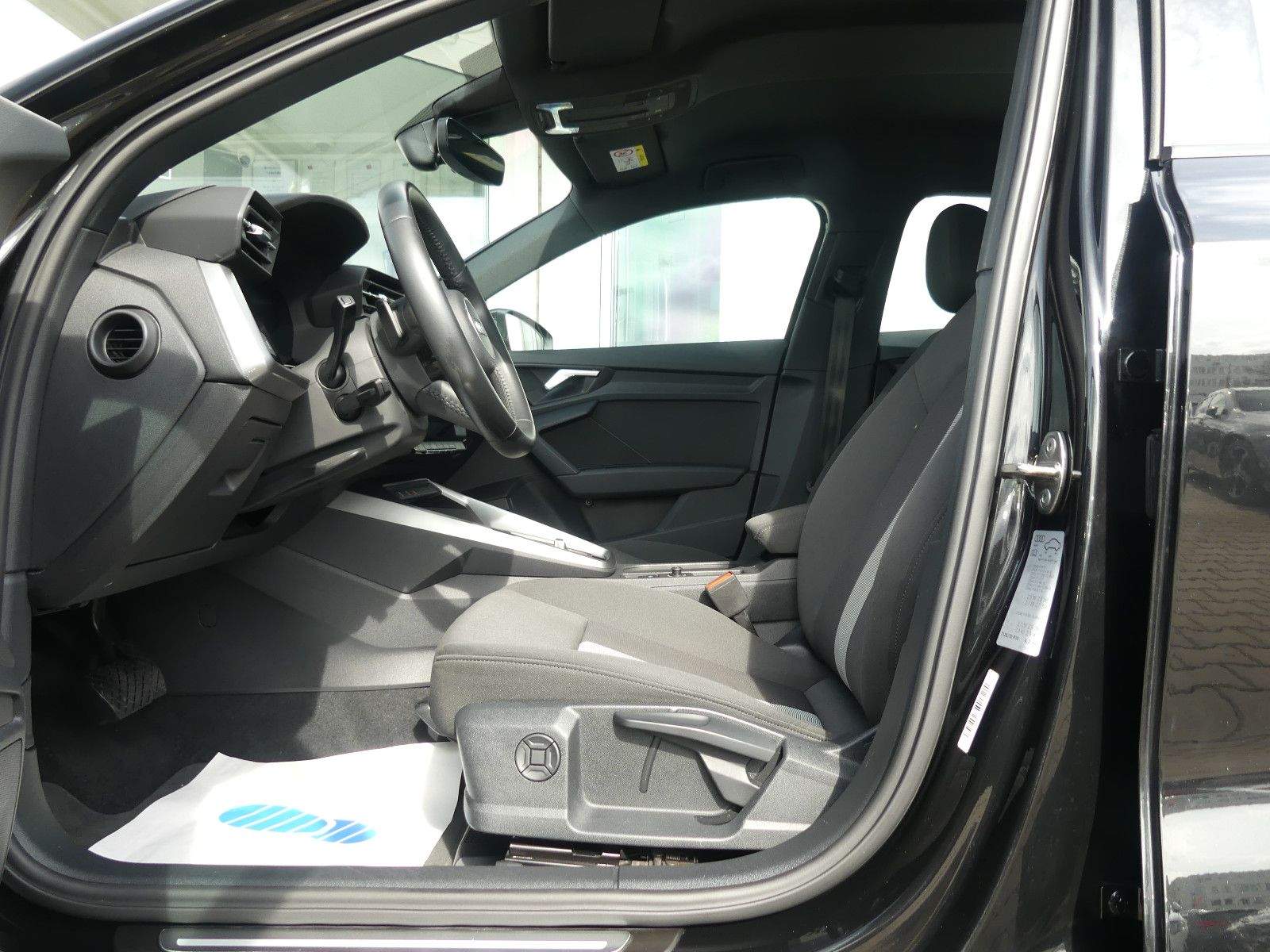 AUDI A3 Limousine 35 TFSI advanced Sound Aut. Navi