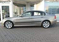 BMW 320i Limousine Xenon PDC Sitzheizung Elektr.Sitz