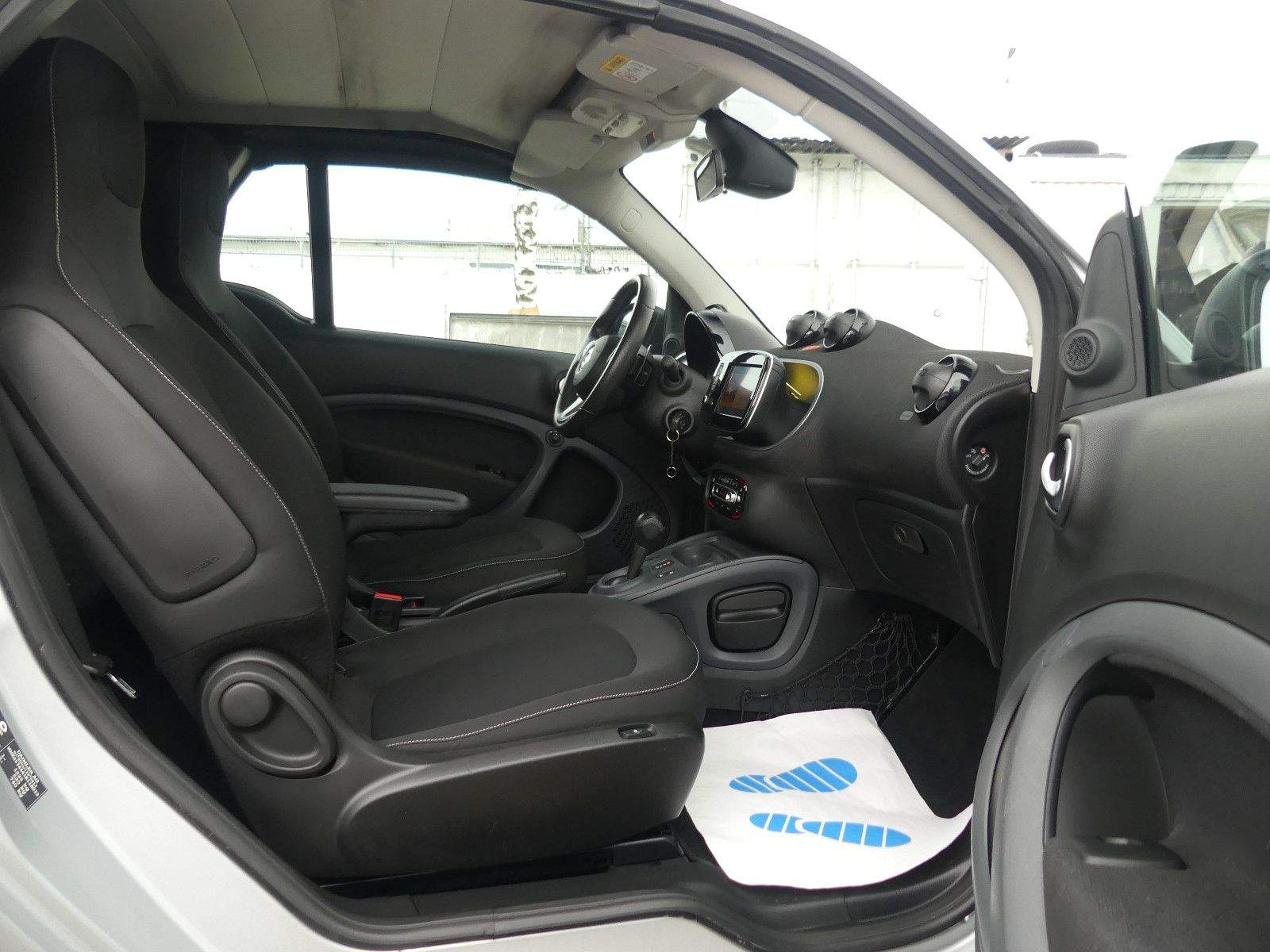 SMART ForTwo cabrio Passion 66 kW Automatik