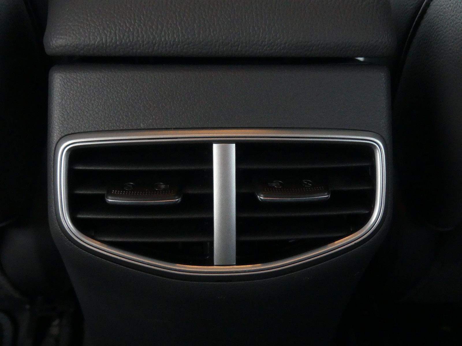 HYUNDAI IONIQ Prime ACC LED Cam. Leder Navi CarPlay DAB