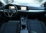 VW Golf 8 Life 1.5 eTSI Standheiz. Panorama Head-Up