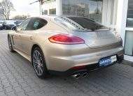 PORSCHE Panamera Diesel Keramik Burmester Fond-DVD 360°C